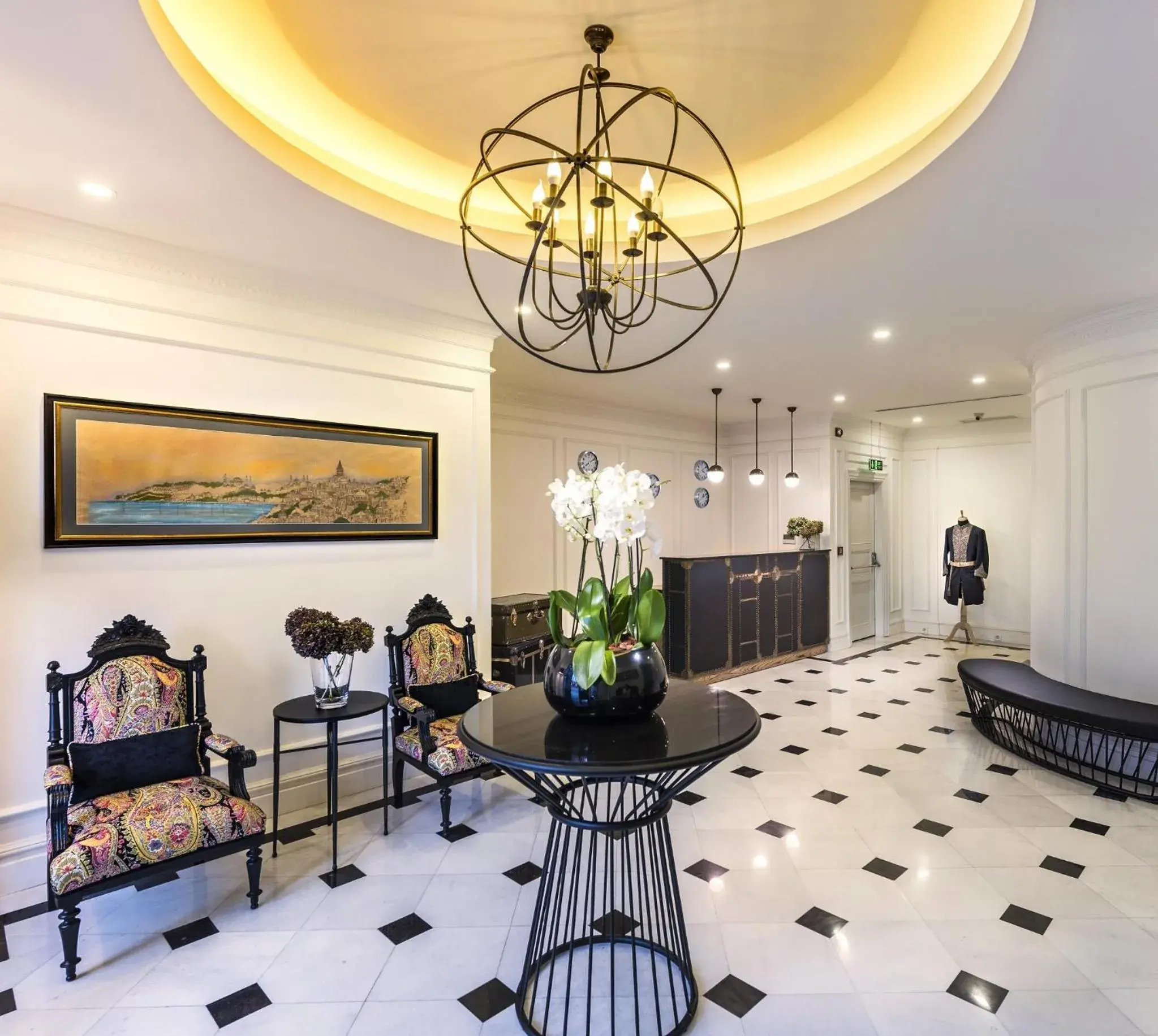 Lobby or reception in Nevv Bosphorus Hotel & Suites Lobby or reception in Nevv Bosphorus Hotel & Suites