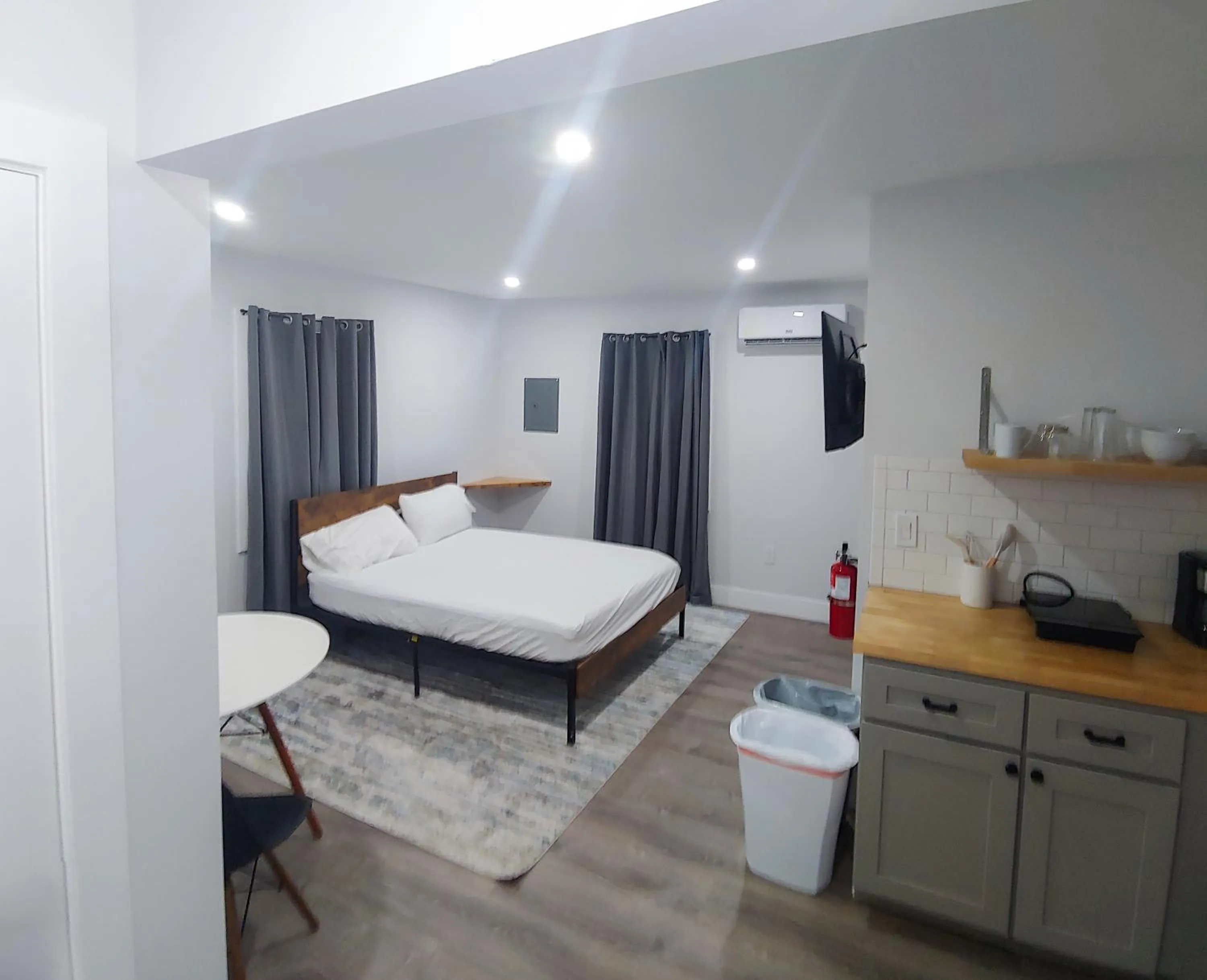 Bedroom, Bed in Vermont Suites