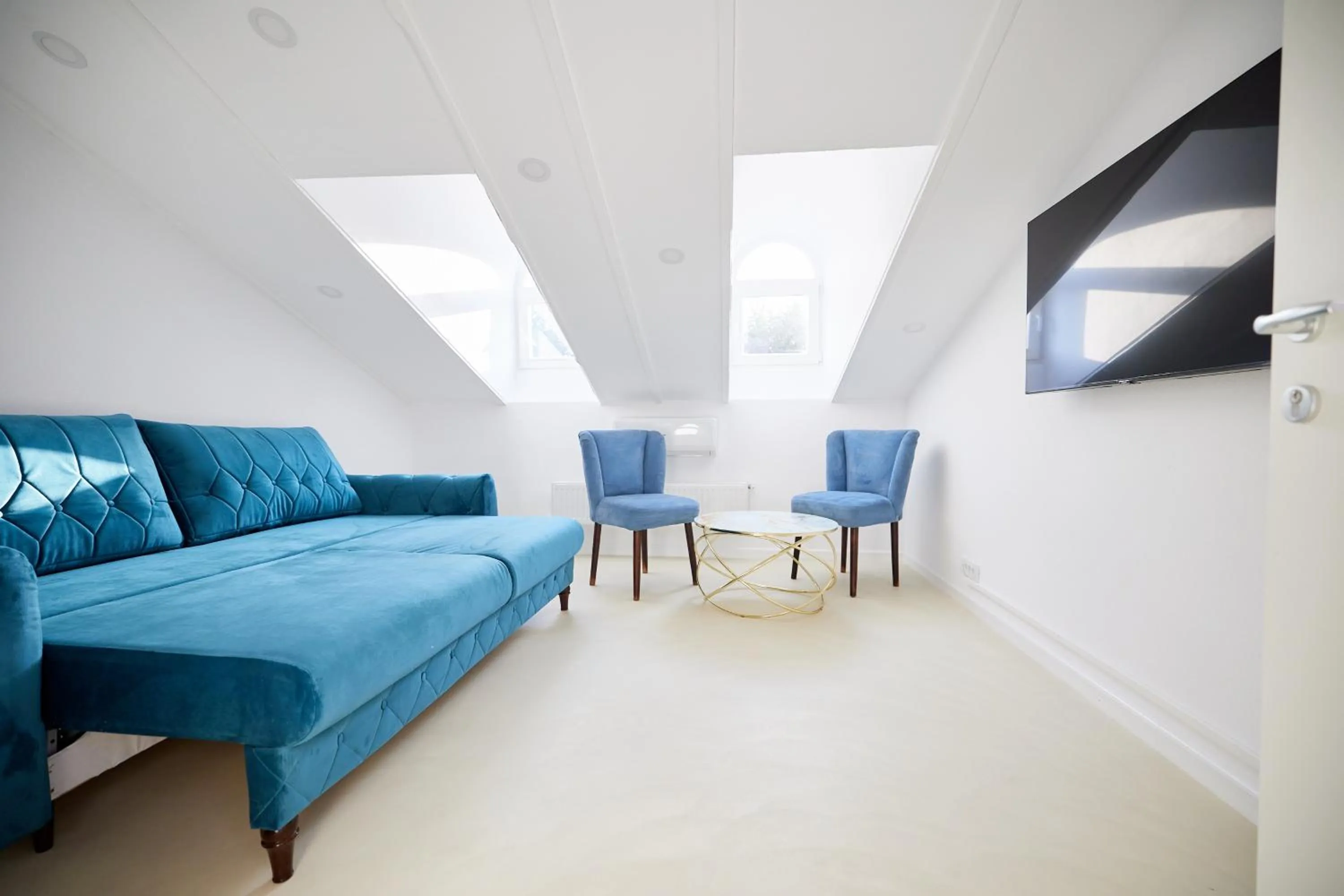 TV and multimedia in Carol Park View