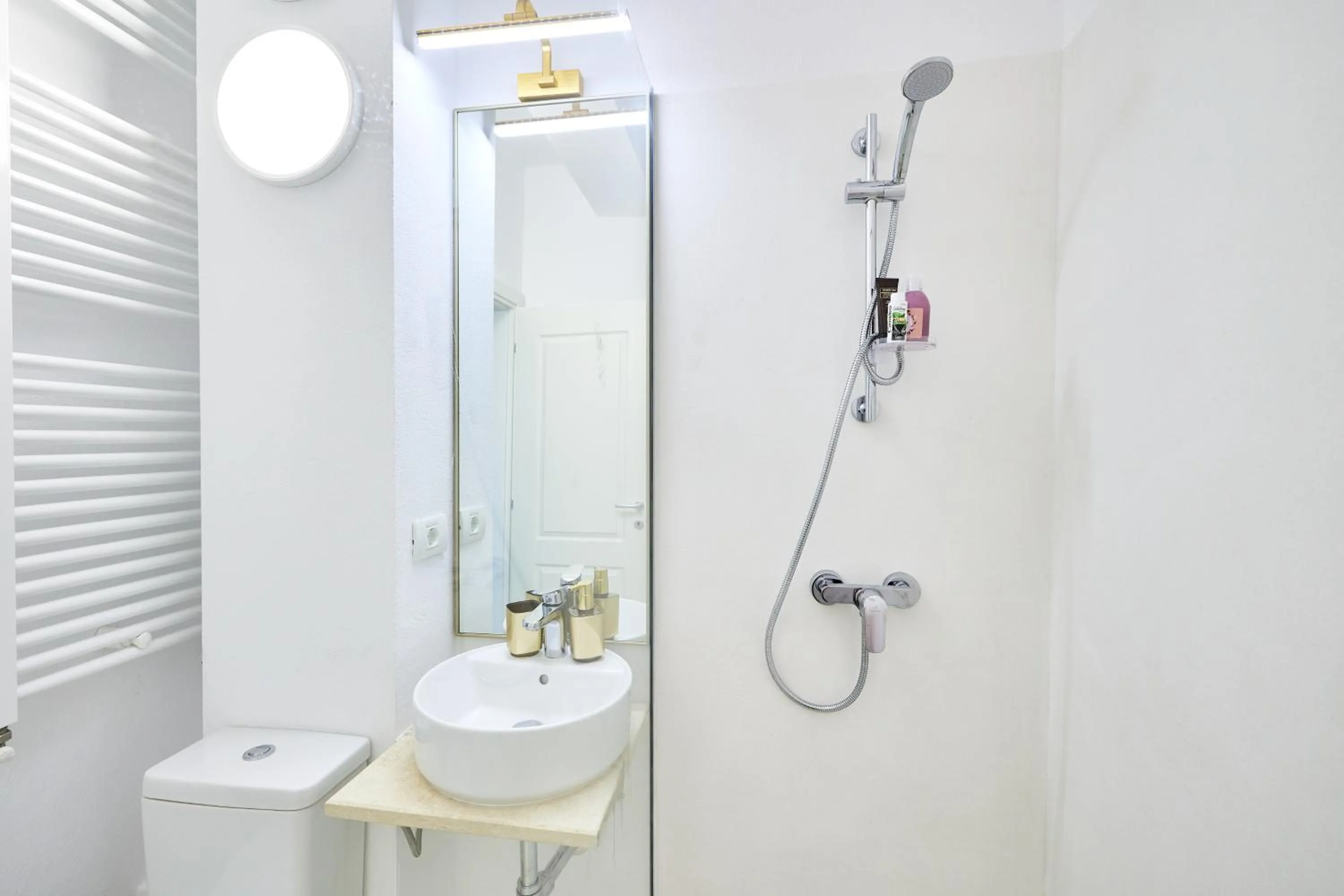 Shower in Carol Park View