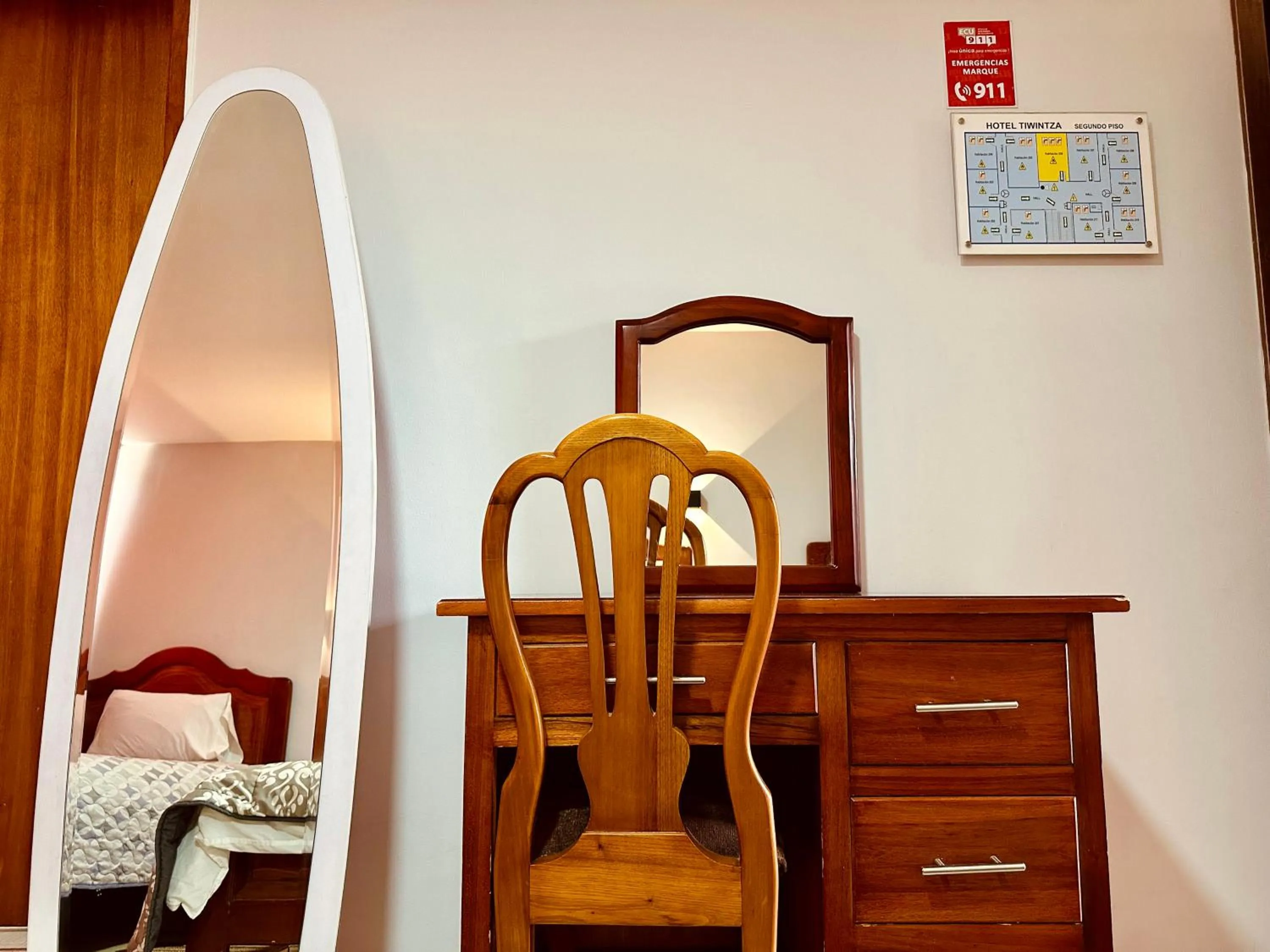 furniture in Hotel Tiwintza Internacional