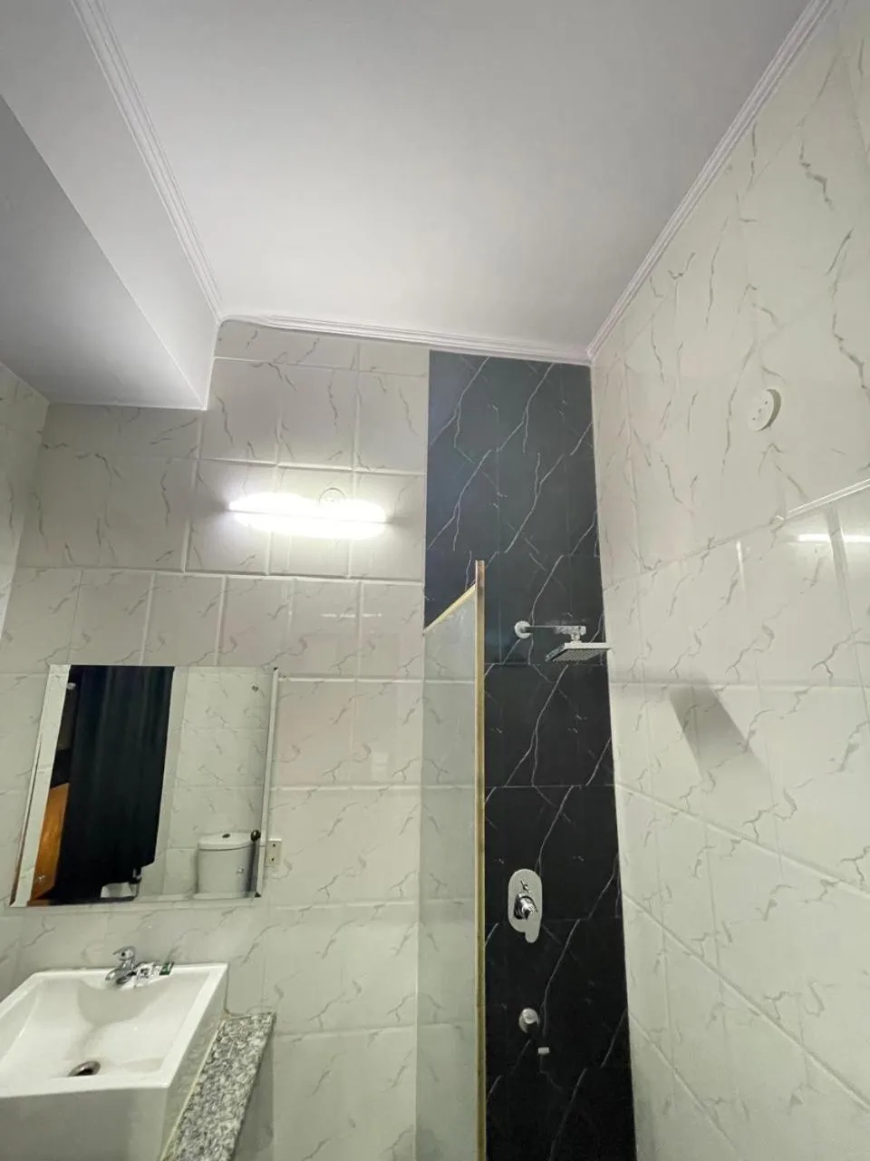 Bathroom in Hotel Radiance