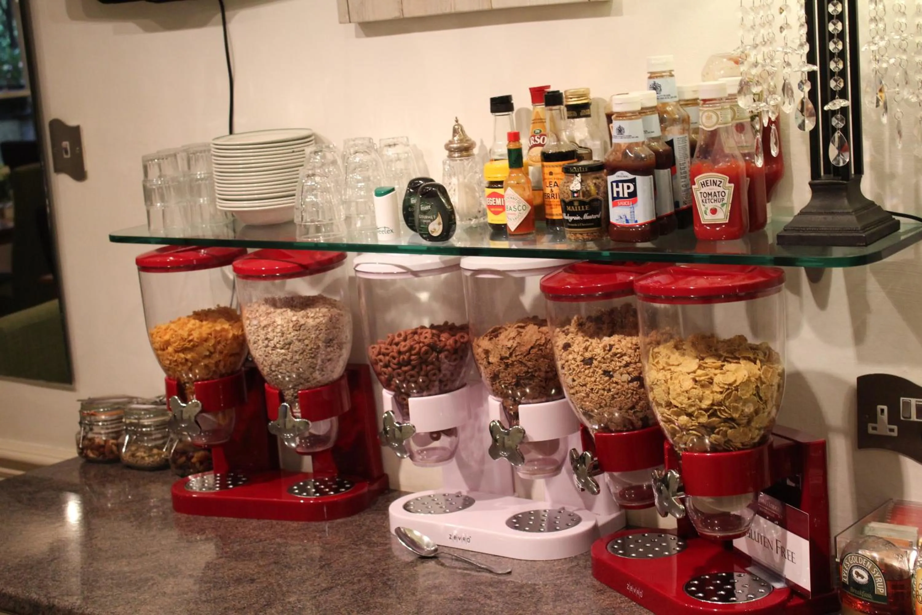 English/Irish breakfast in St John's Lodge Guest House incl off-site leisure club