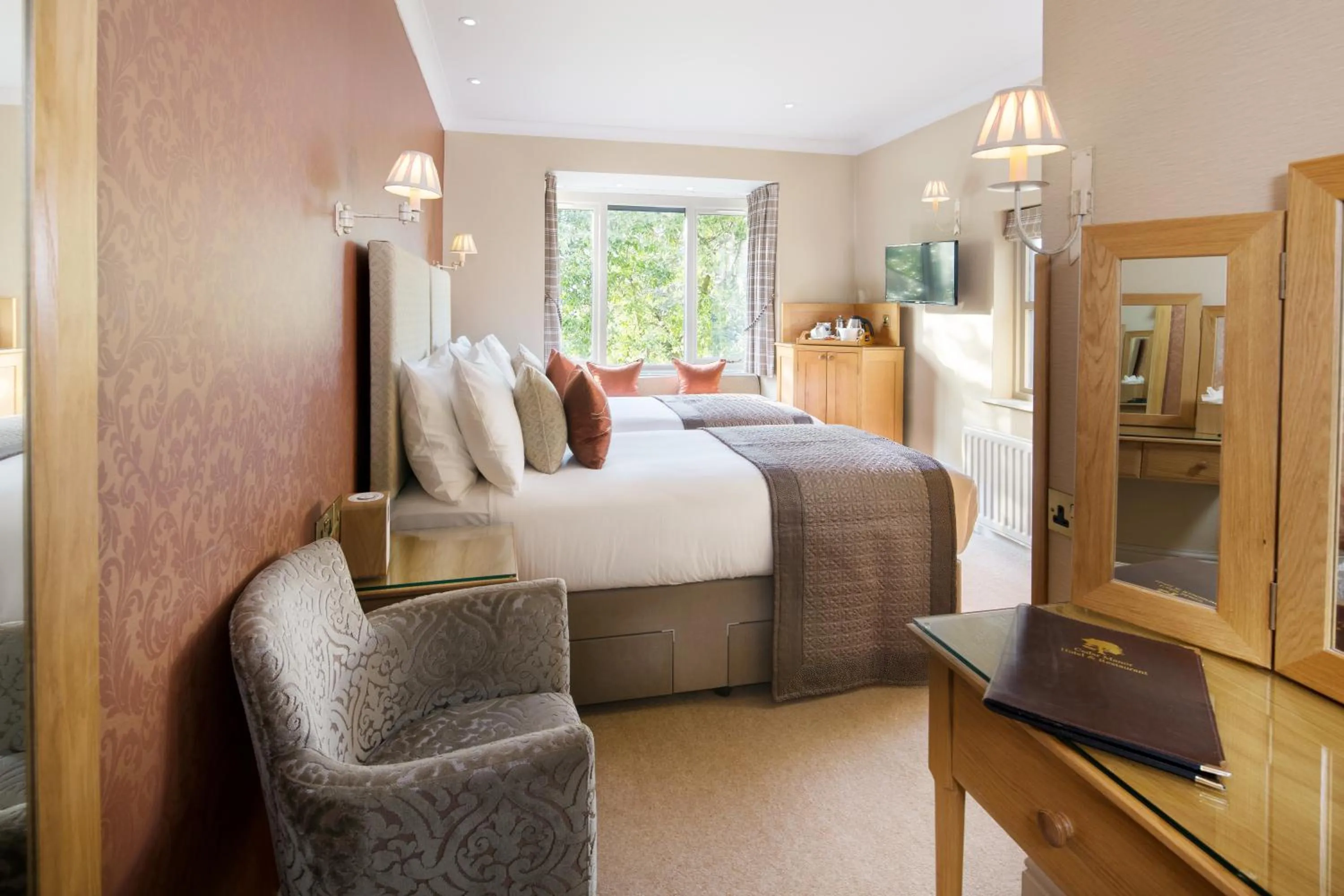 Bedroom in Cedar Manor