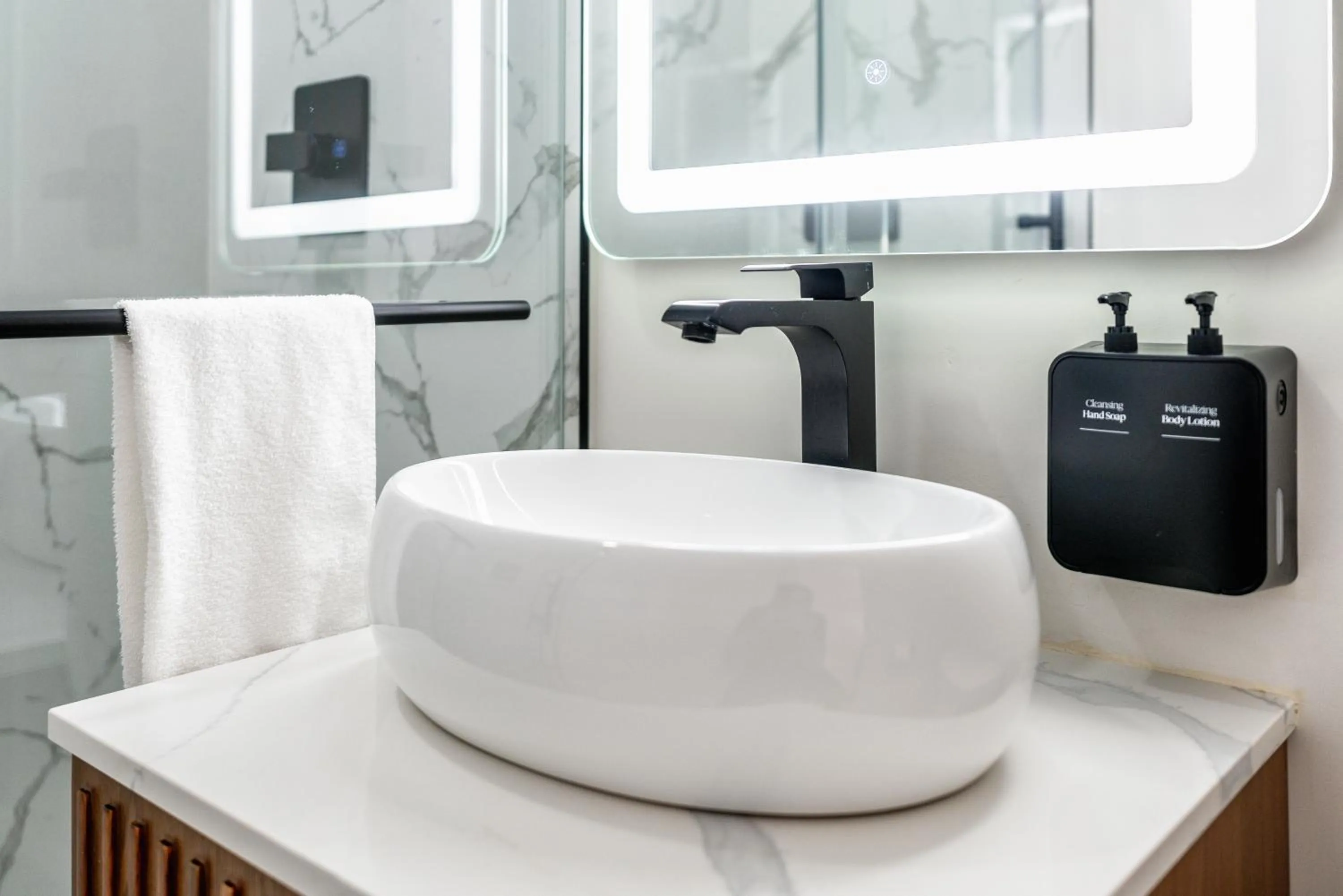 Bathroom in LYFE INN & SUITES by AGA - Beverly Hills