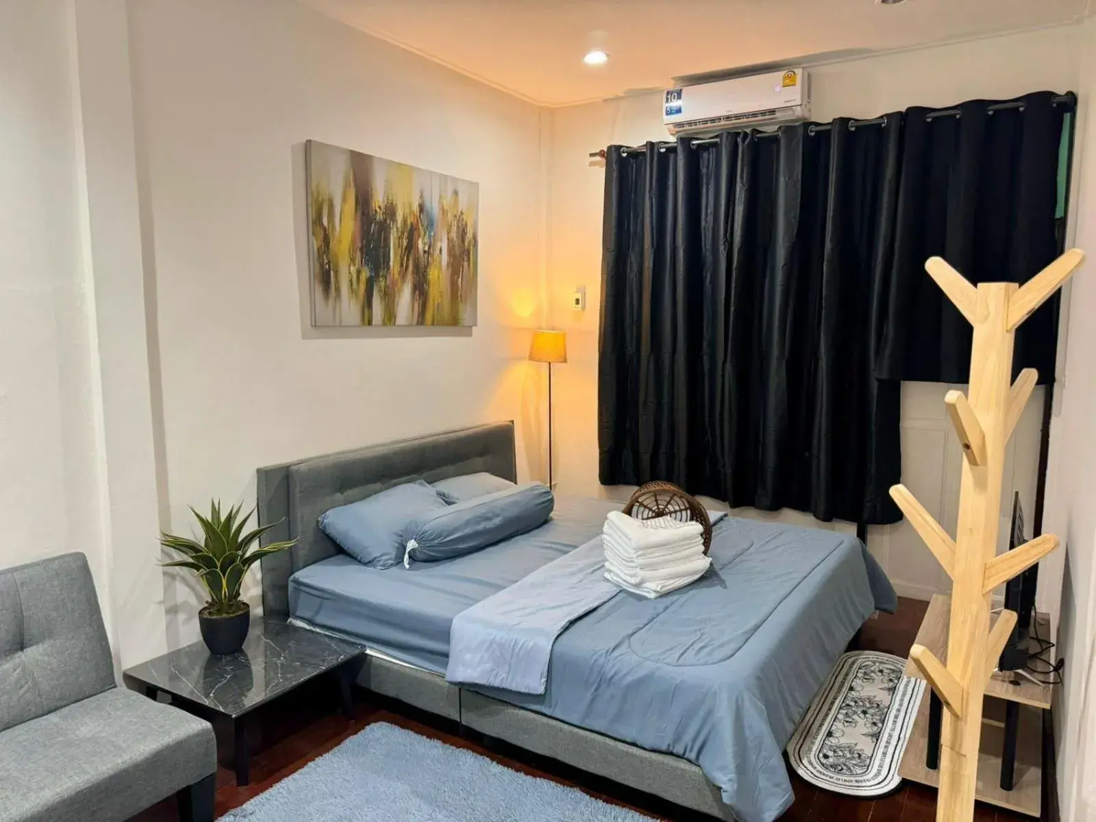 Double Room with Balcony in Twenty One Place Double Room with Balcony in Twenty One Place