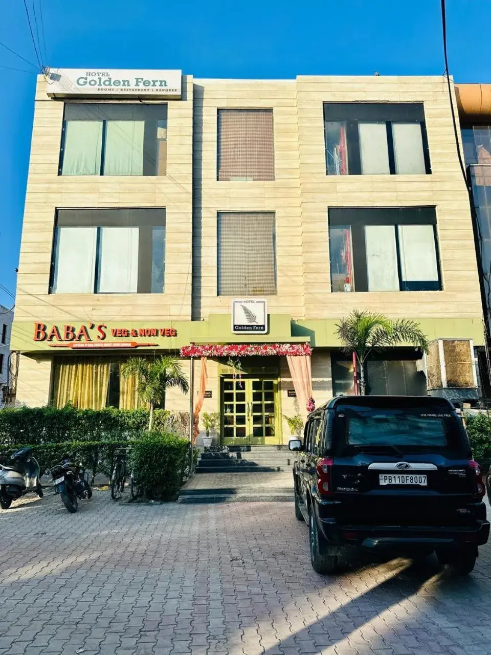 Property building in Hotel Golden Fern Property building in Hotel Golden Fern