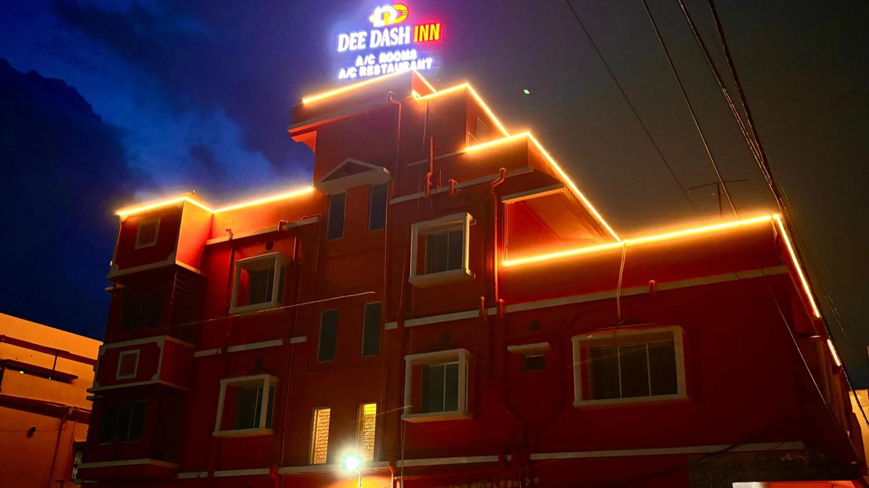 Property building in Dee Dash Inn