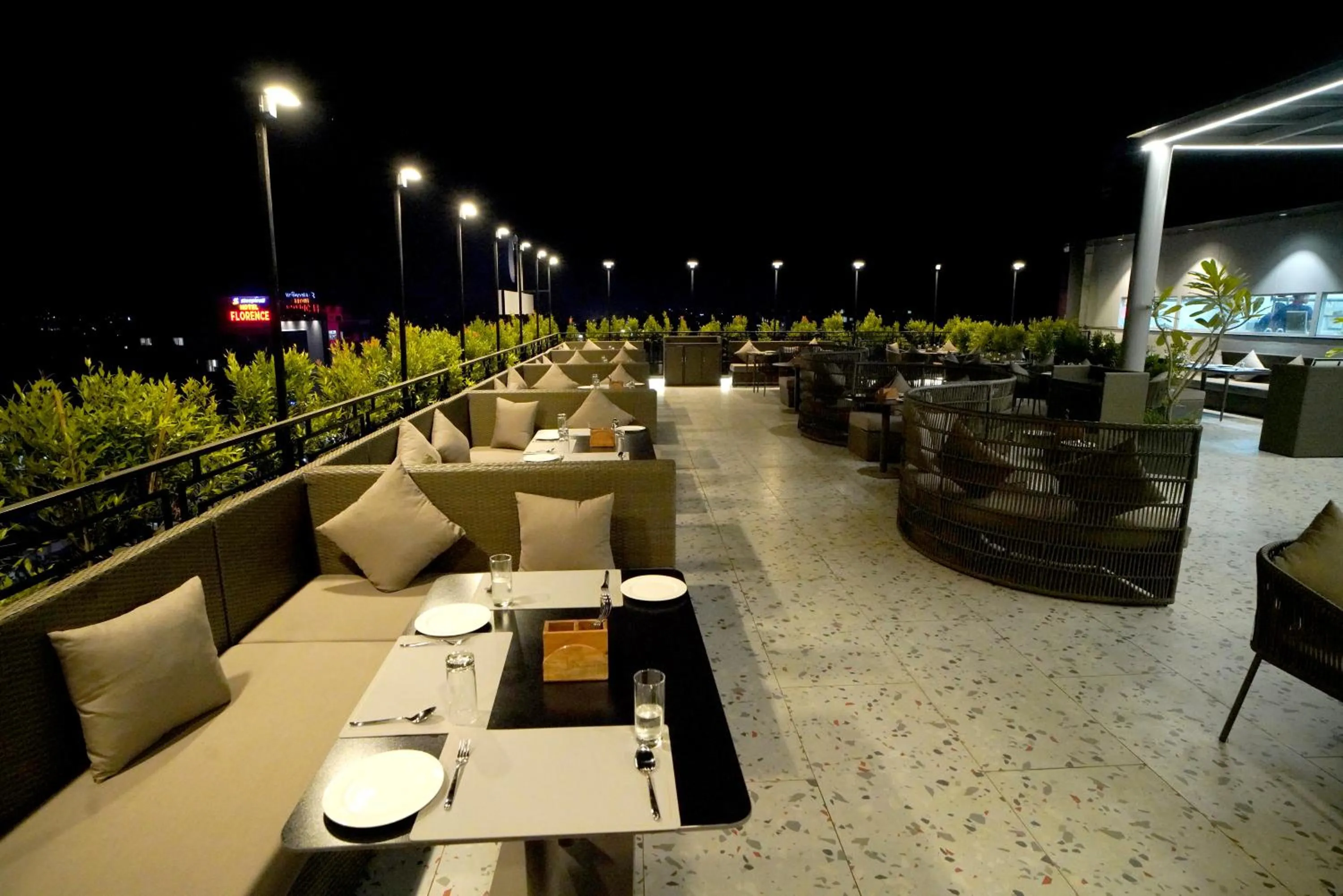 Restaurant/places to eat in Zip By Spree Hotels Nanded