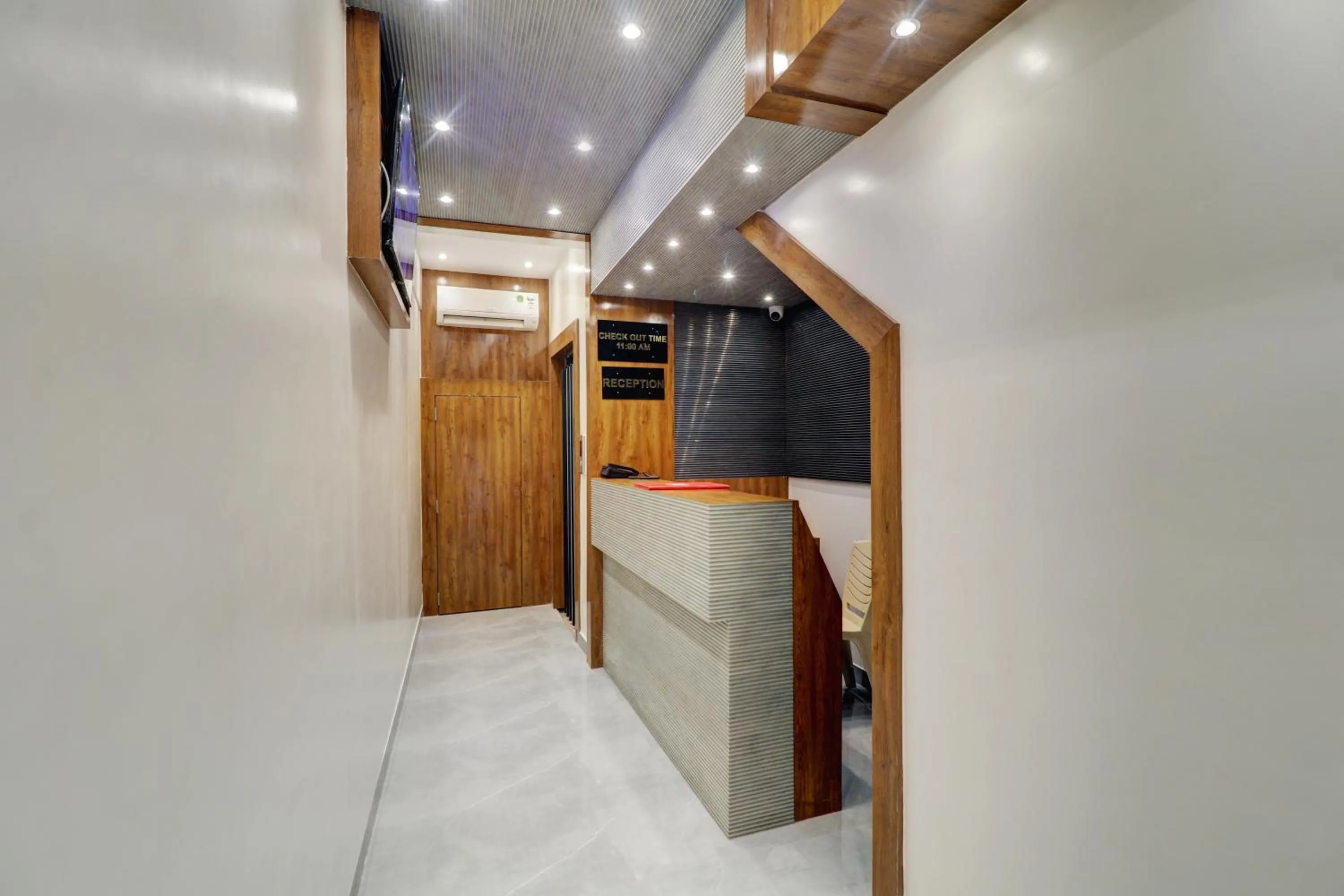 Lobby or reception in Hotel Enigma Inn