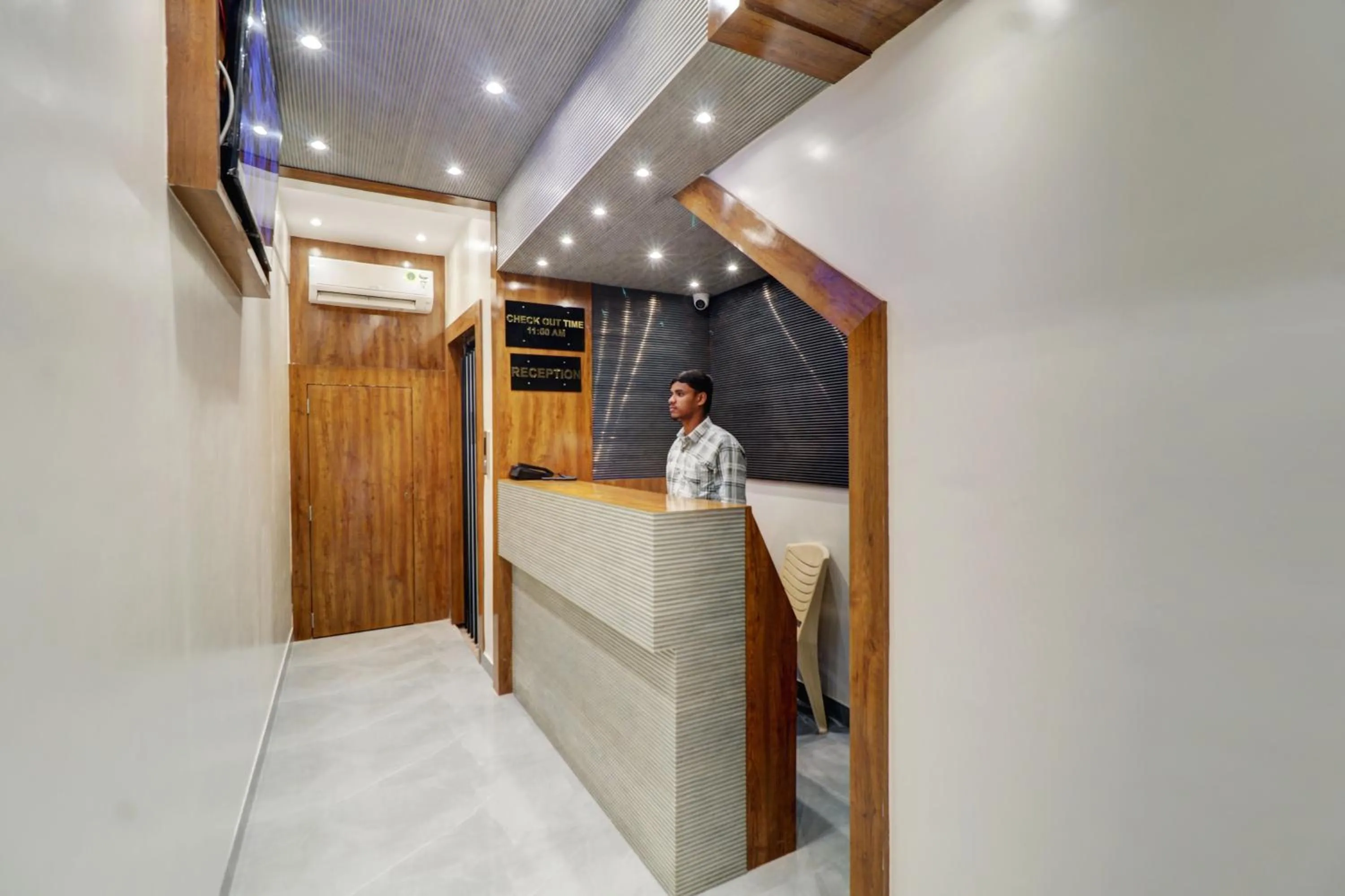 Lobby or reception in Hotel Enigma Inn