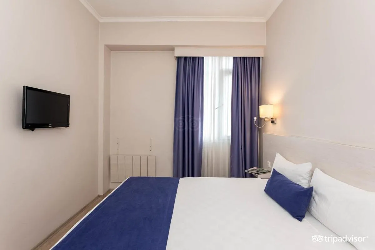 Bed in Walk İn Hotels