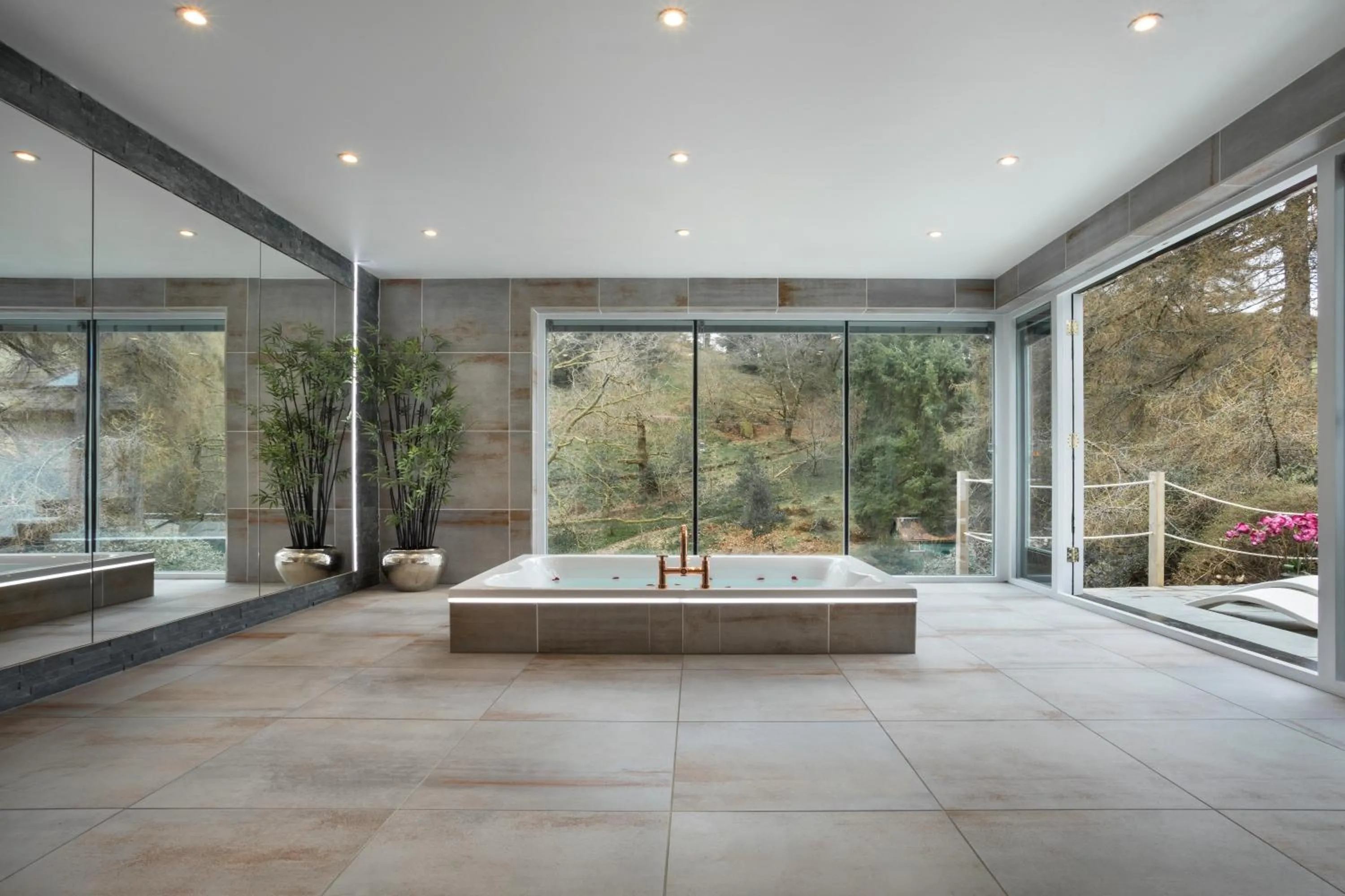 Aphrodites Group - Luxury Hot Tub Suites in Central Lake District!