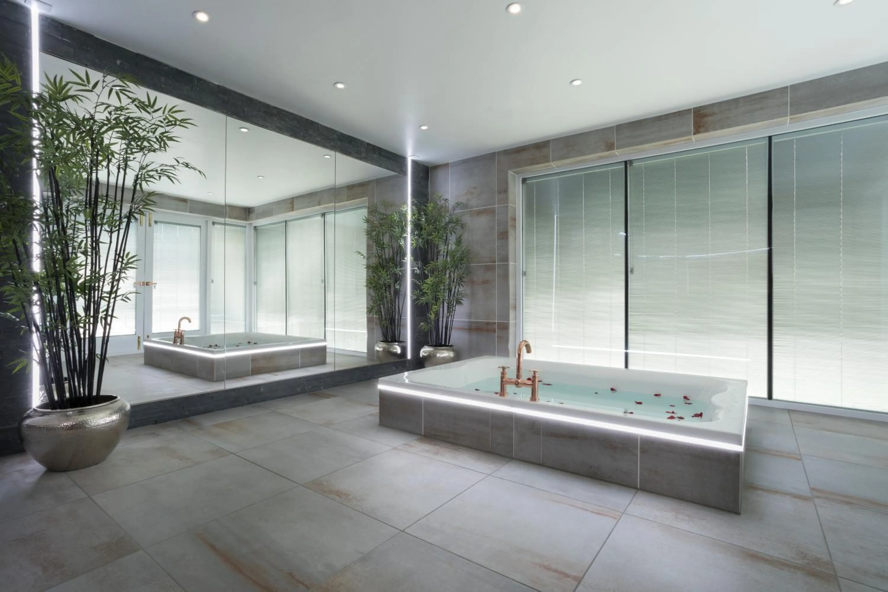 Aphrodites Group - Luxury Hot Tub Suites in Central Lake District!