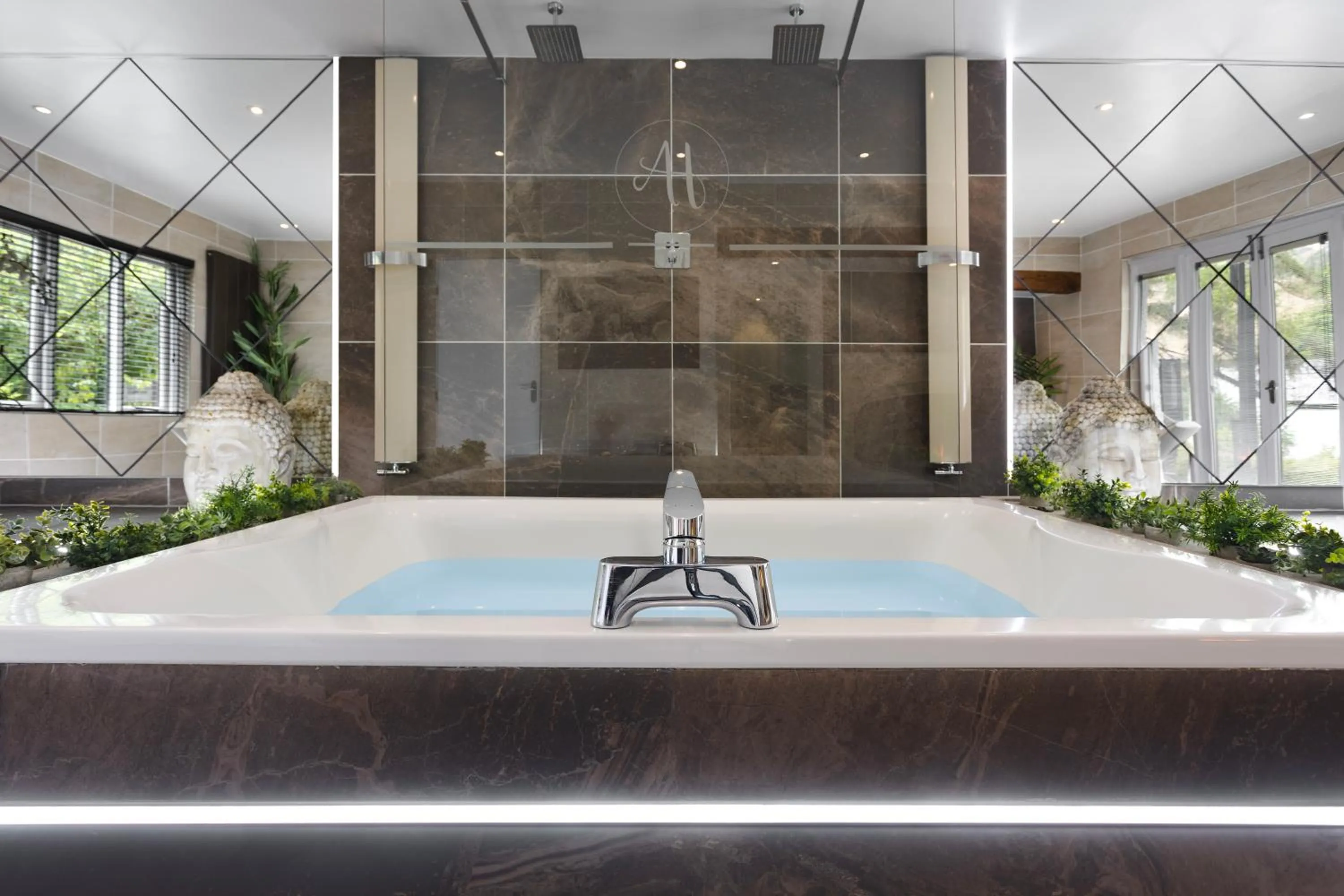 Aphrodites Group - Luxury Hot Tub Suites in Central Lake District!