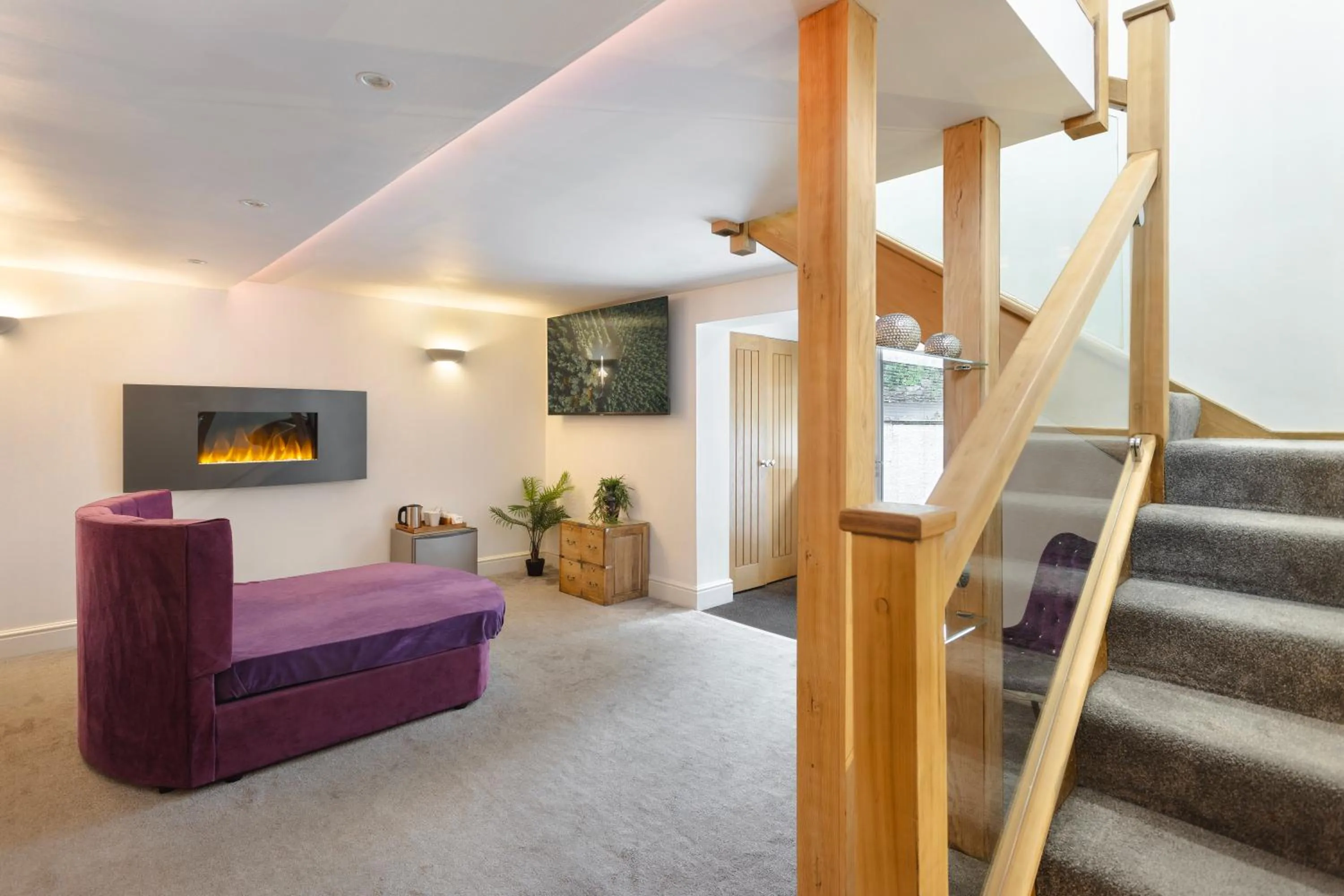 Aphrodites Group - Luxury Hot Tub Suites in Central Lake District!