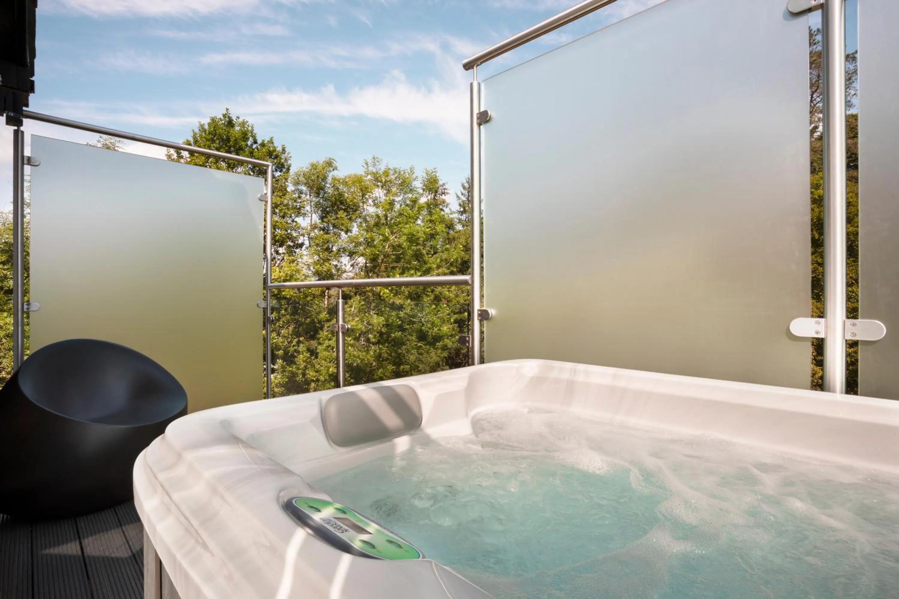 Hot Tub in Aphrodites Group - Luxury Hot Tub Suites in Central Lake District!