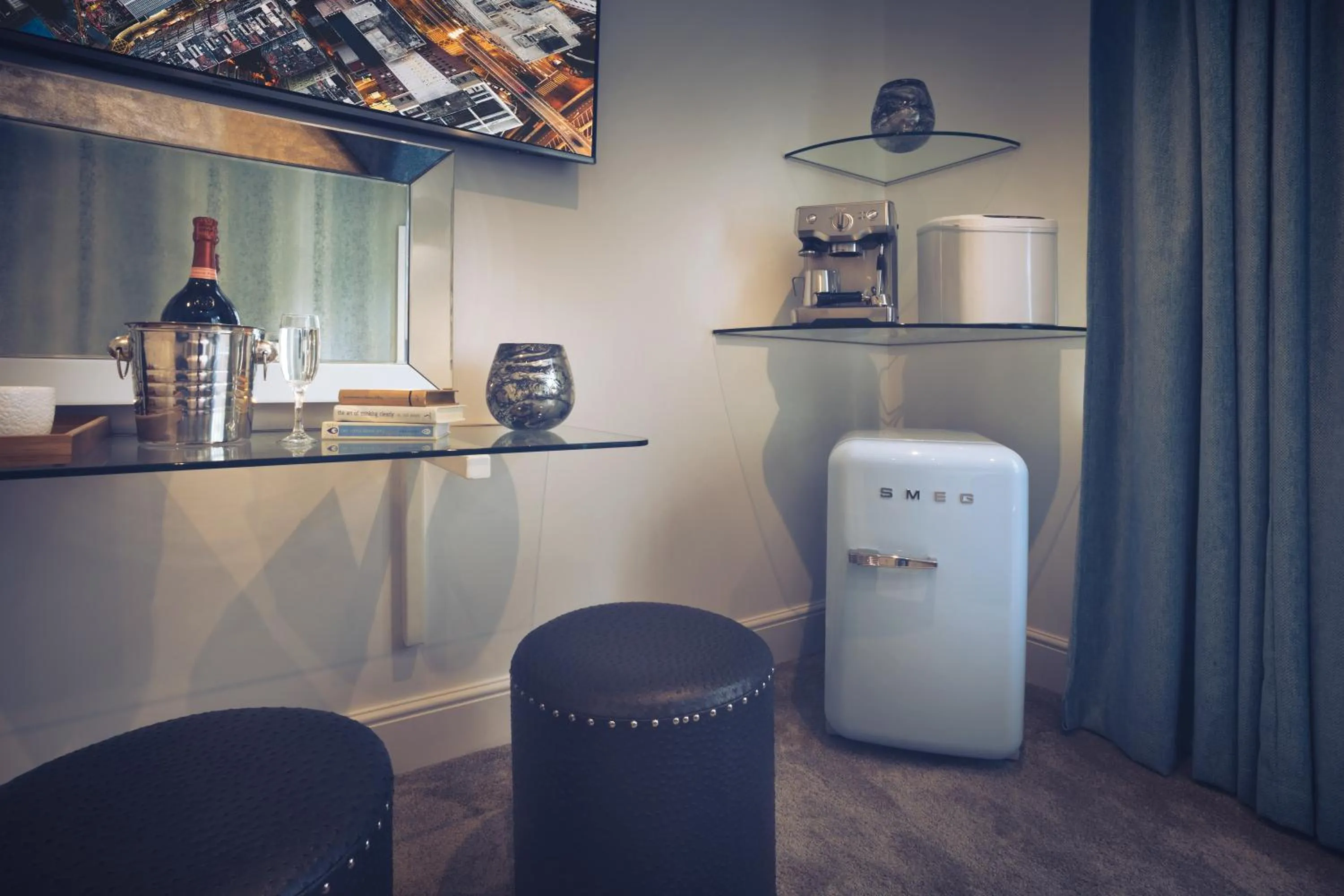 Aphrodites Group - Luxury Hot Tub Suites in Central Lake District!