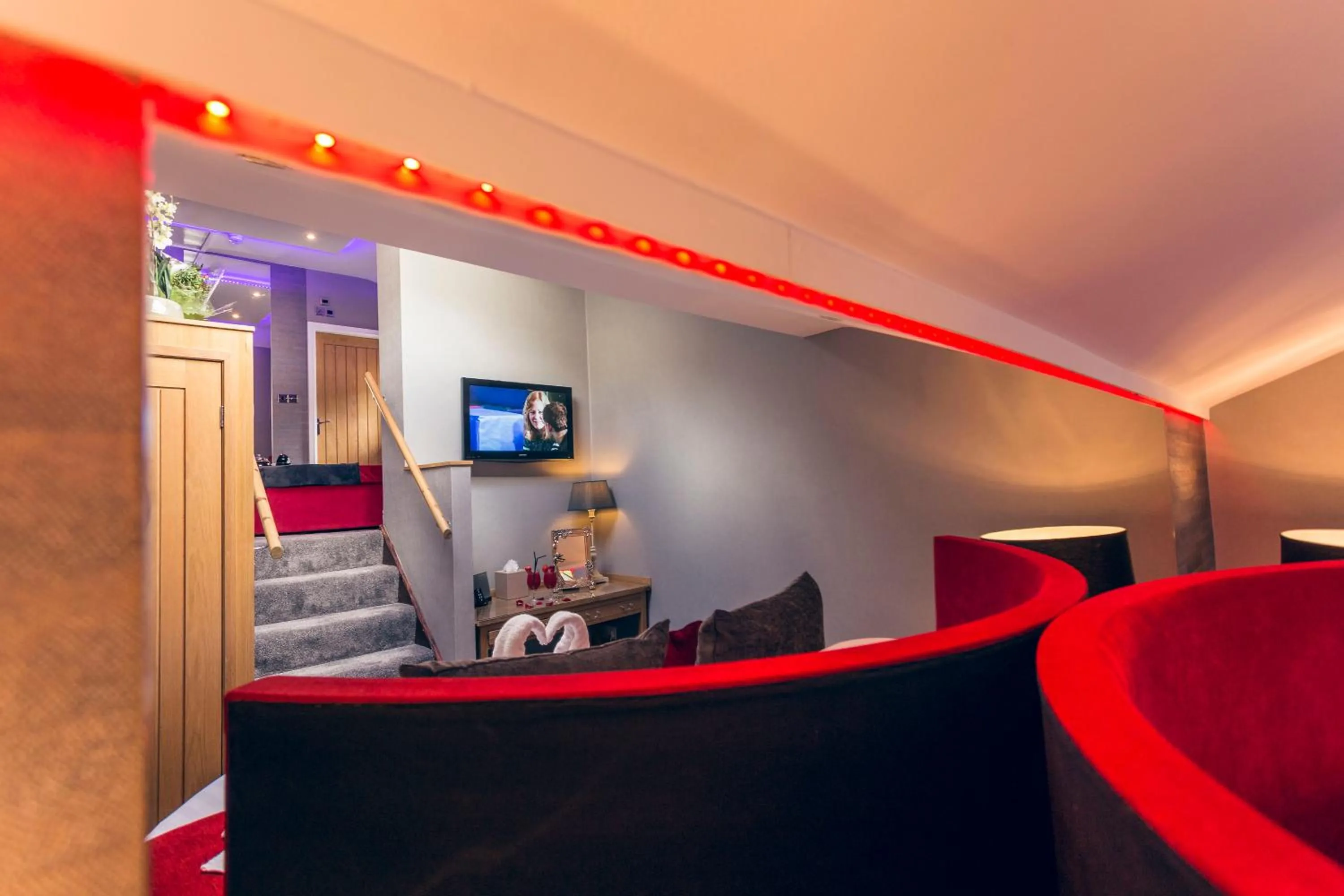 Aphrodites Group - Luxury Hot Tub Suites in Central Lake District!