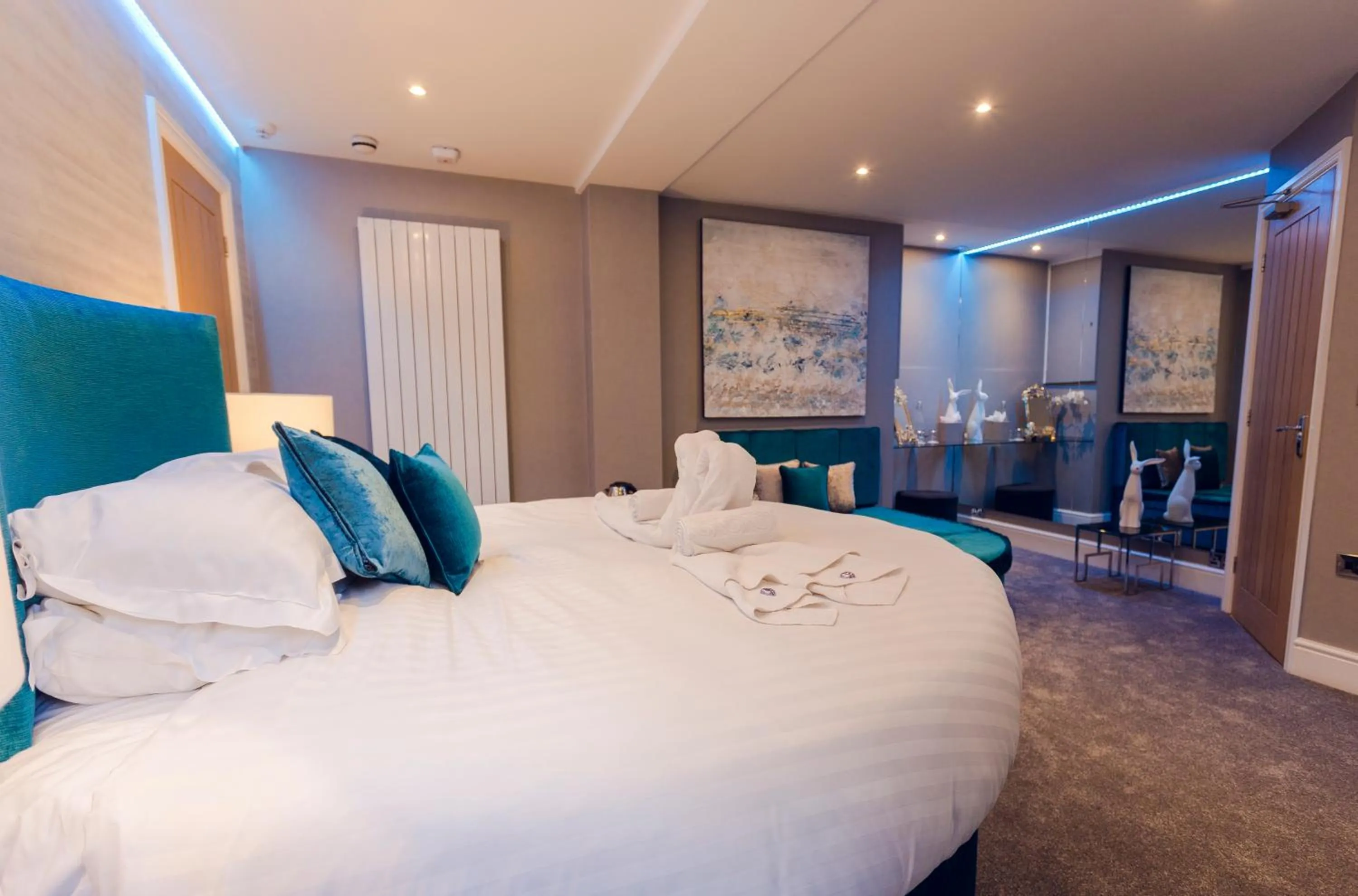 Bed in Aphrodites Group - Luxury Hot Tub Suites in Central Lake District!