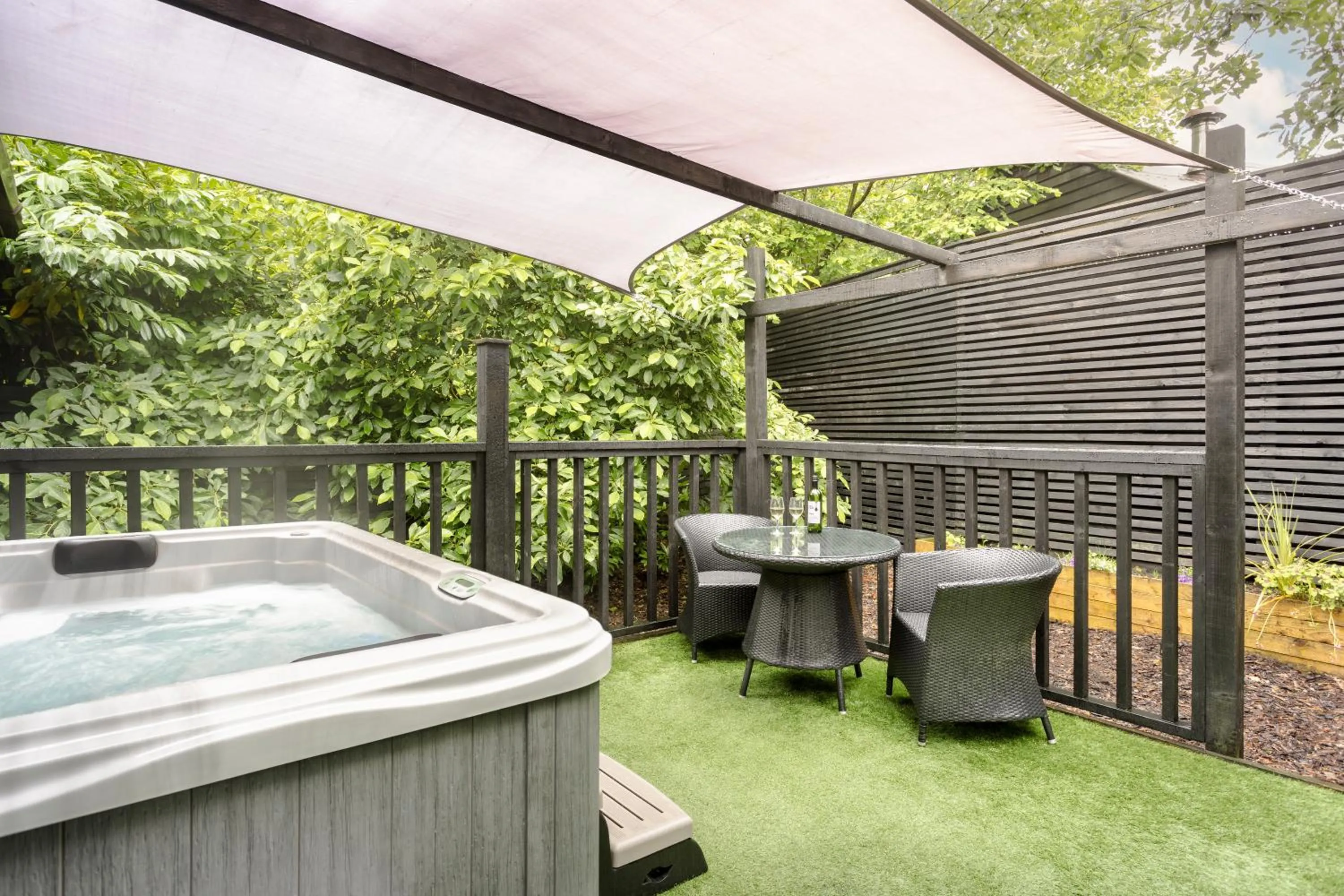 Aphrodites Group - Luxury Hot Tub Suites in Central Lake District!