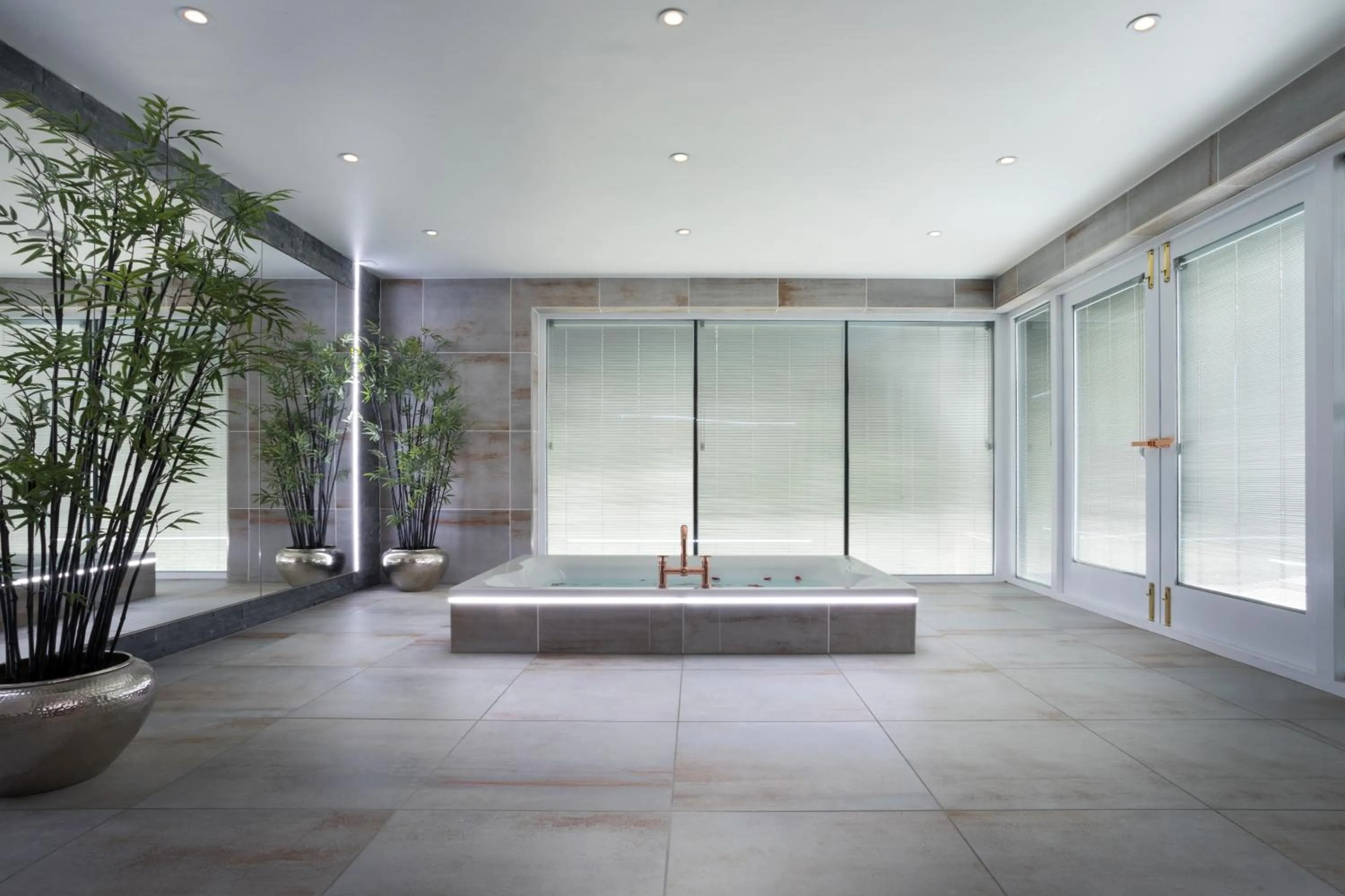 Aphrodites Group - Luxury Hot Tub Suites in Central Lake District!