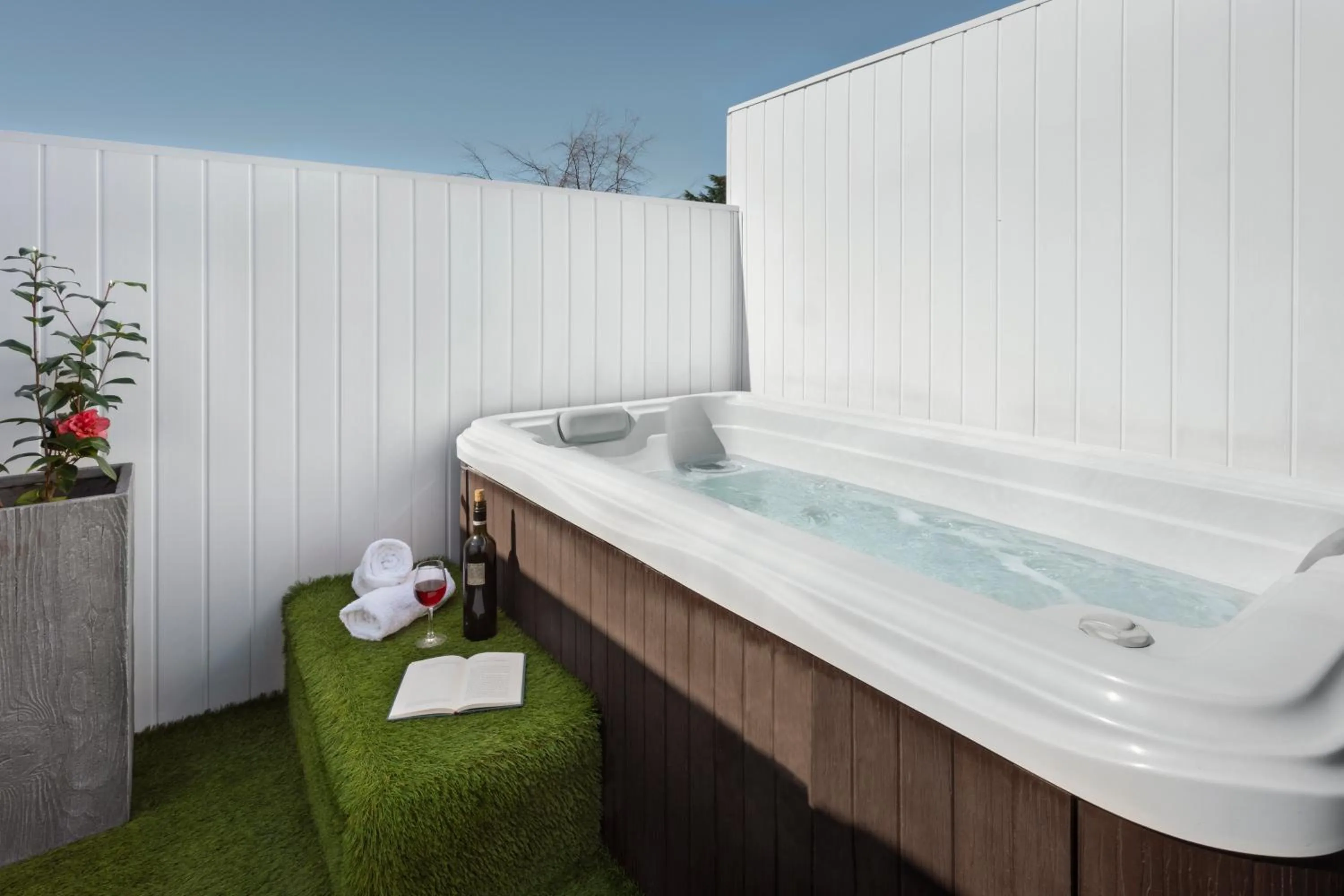 Aphrodites Group - Luxury Hot Tub Suites in Central Lake District!