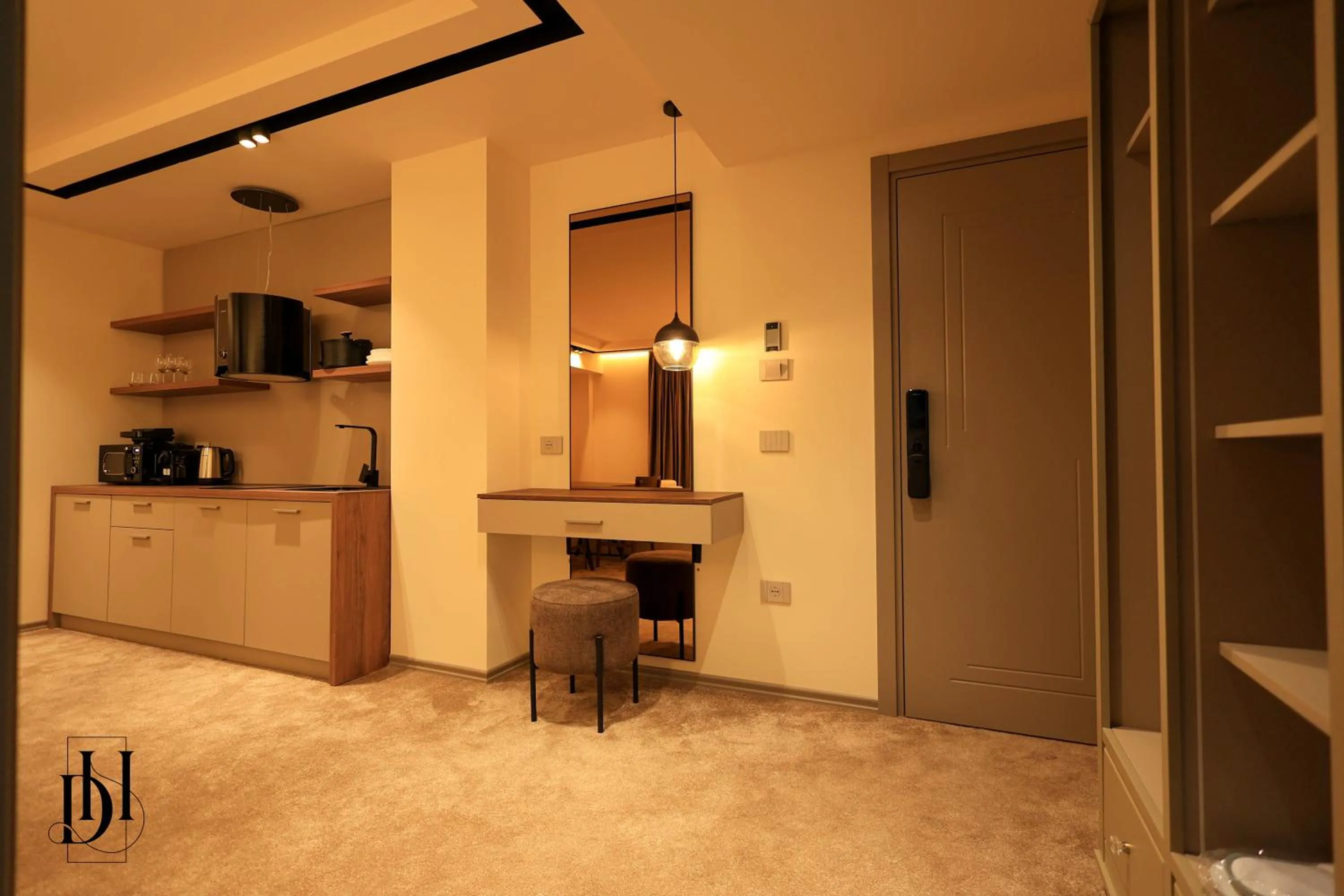 Kitchen or kitchenette in DeHa Rooms & Apartments