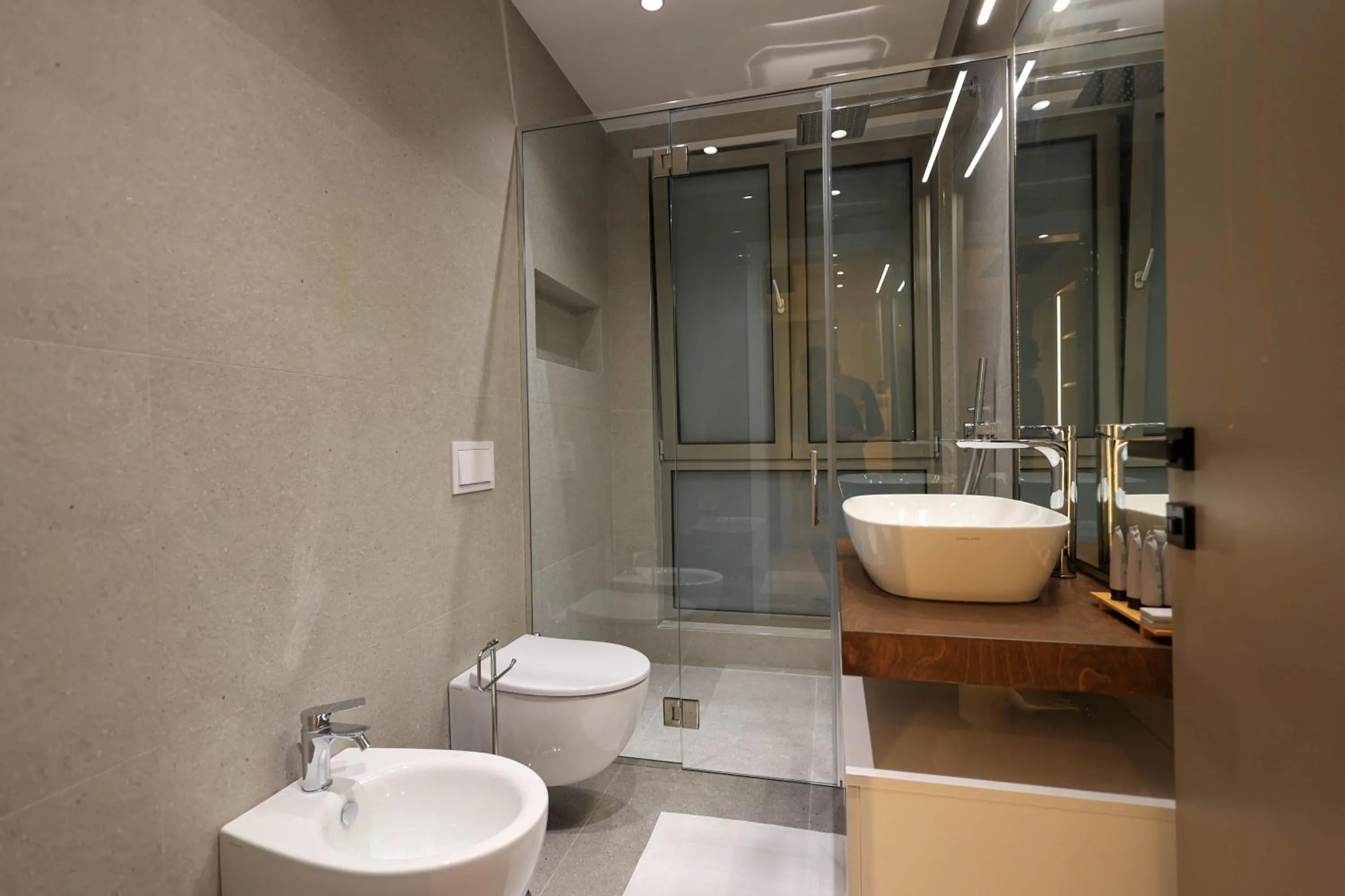 Bathroom in DeHa Rooms & Apartments