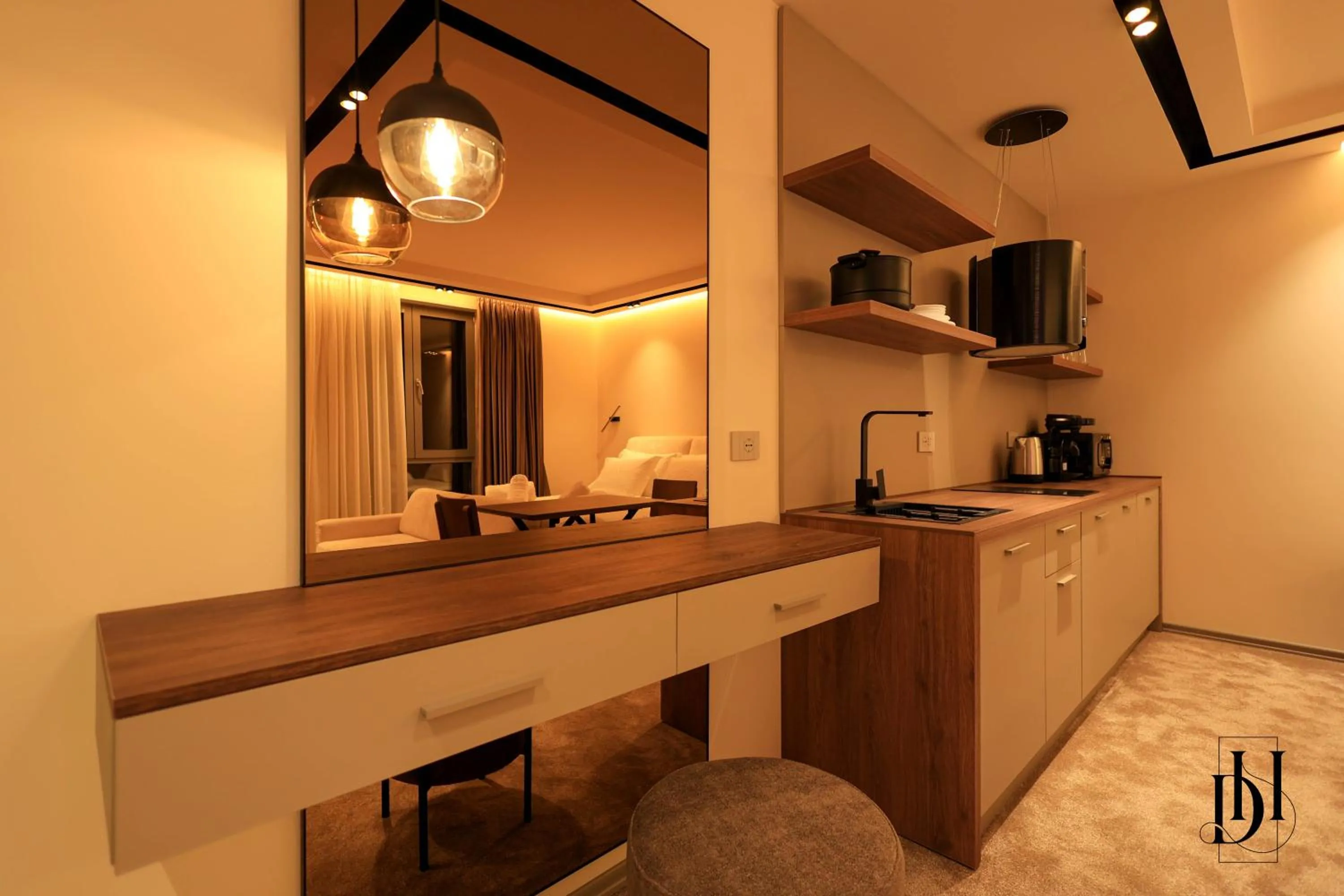 Kitchen or kitchenette in DeHa Rooms & Apartments