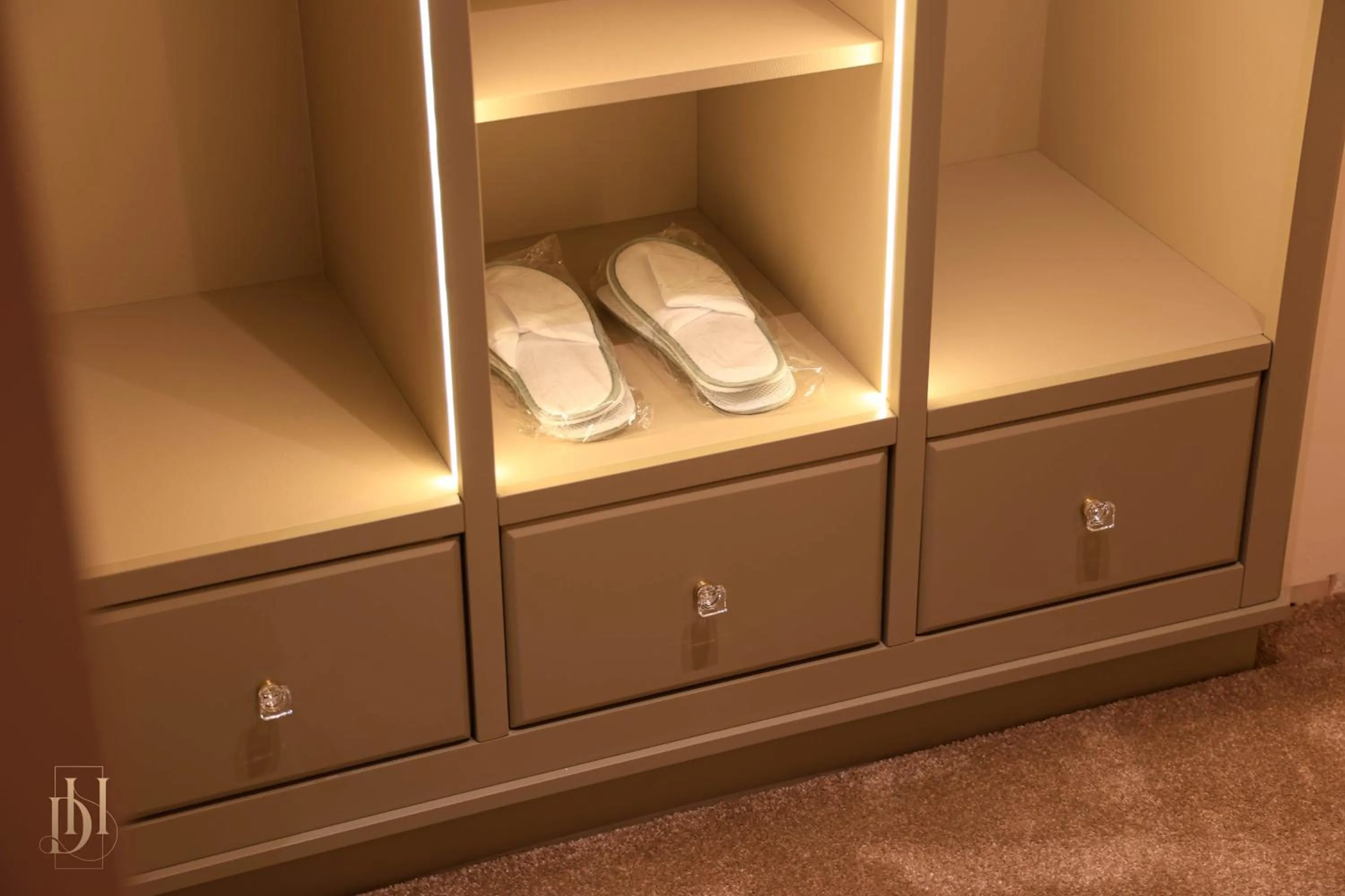 wardrobe in DeHa Rooms & Apartments
