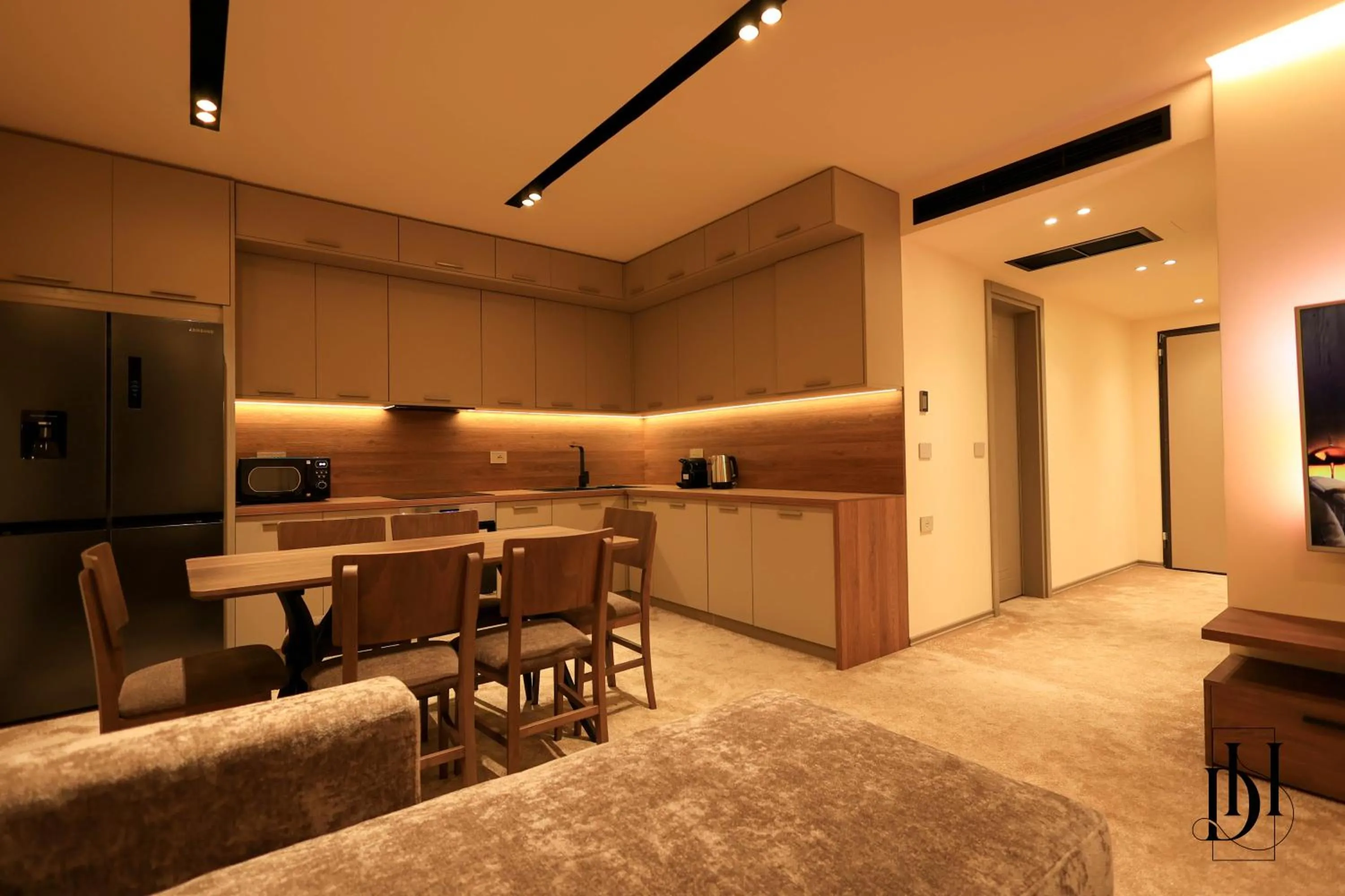 Kitchen or kitchenette in DeHa Rooms & Apartments