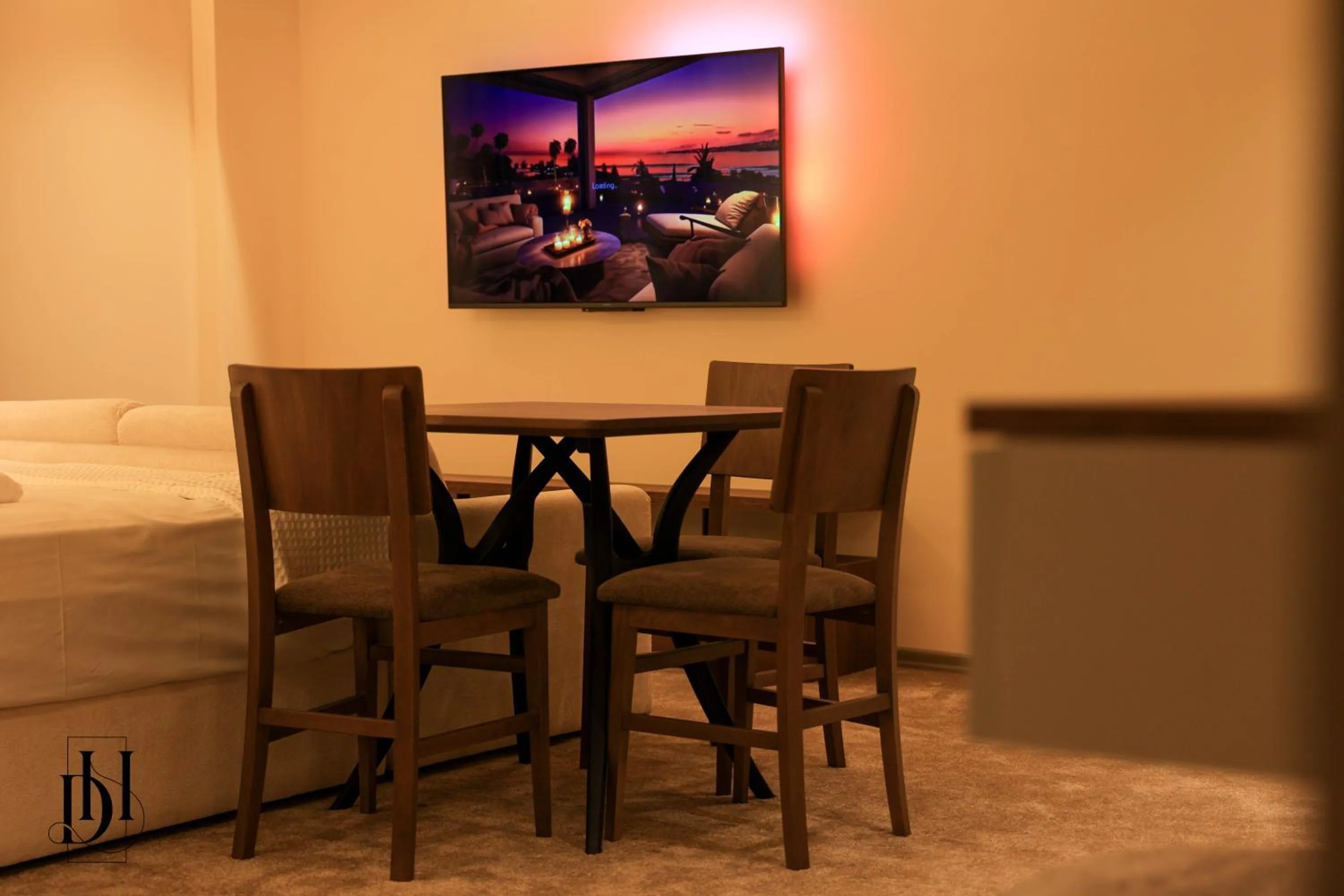 TV and multimedia in DeHa Rooms & Apartments