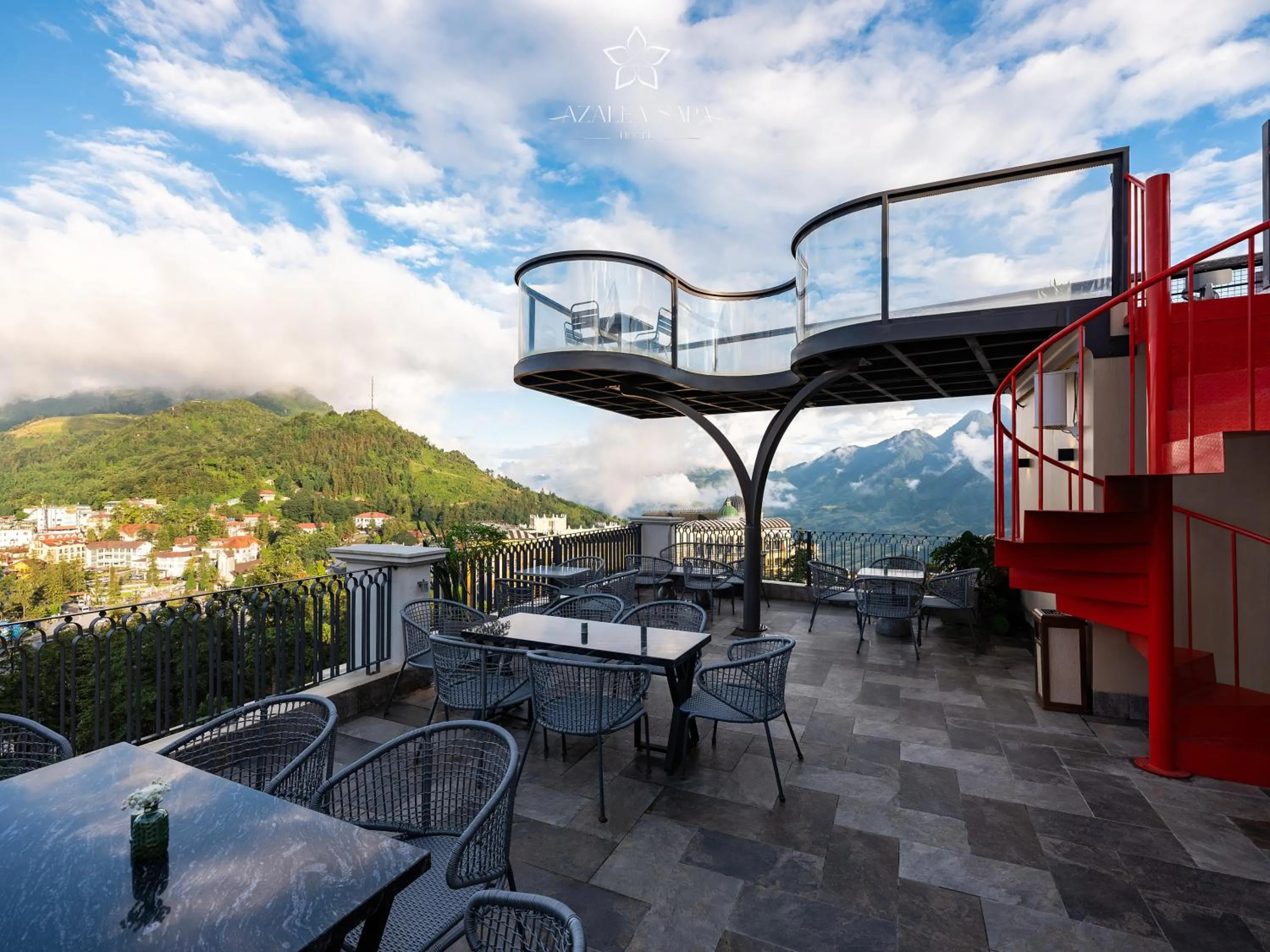 Lounge or bar in Azalea Sapa Hotel