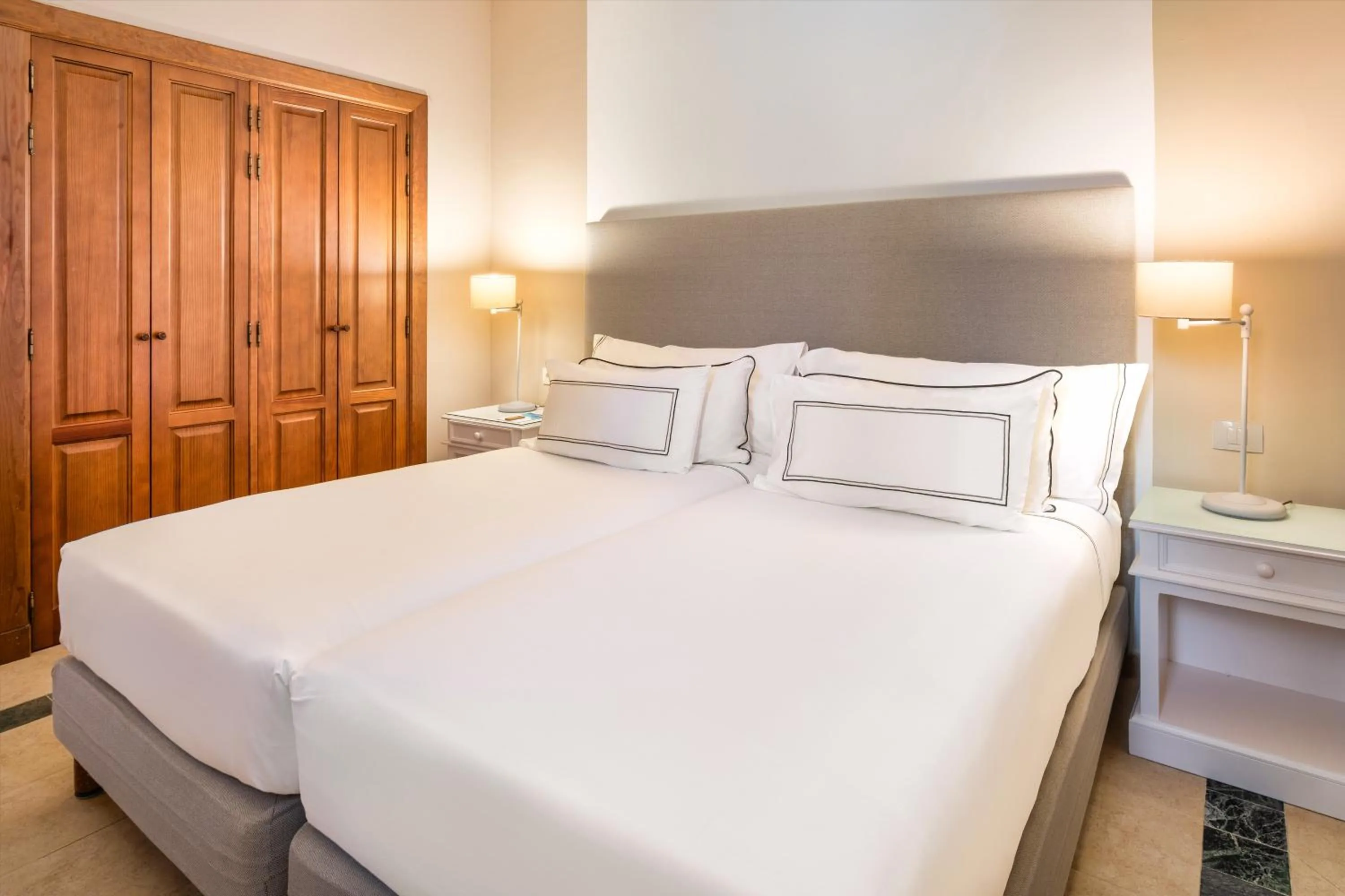 Bed in Melia Villaitana