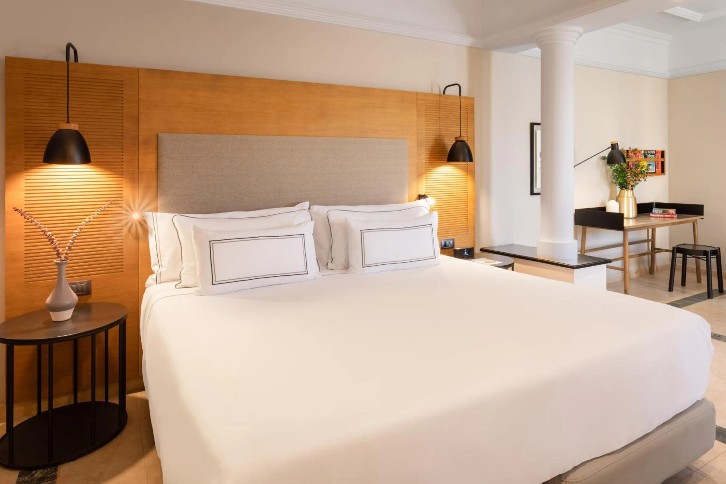 Bed in Melia Villaitana