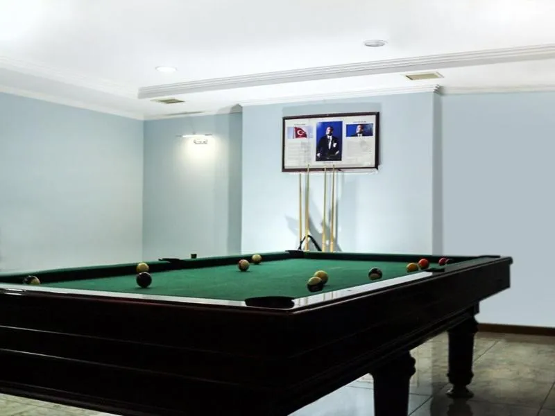 Billiard in Helenapolis Otel