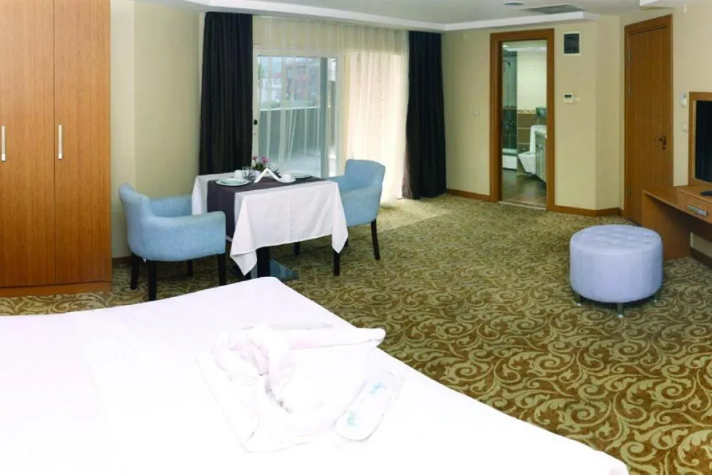 Helenapolis Otel