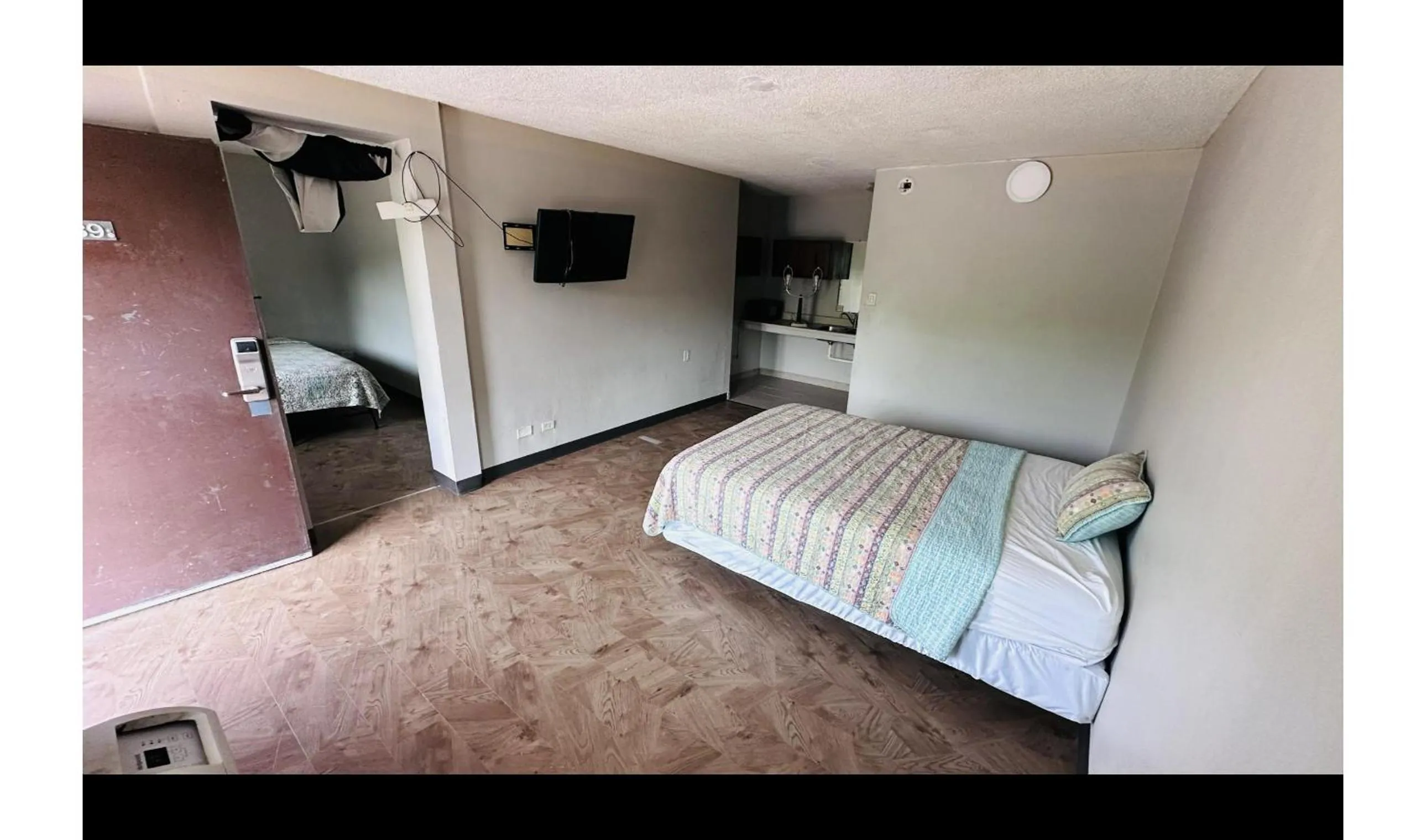 Bedroom, Bed in Hallmark Inn By OYO Fort Wayne