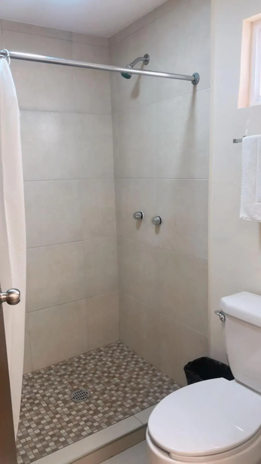 Shower in Hotel Vistas Juventud