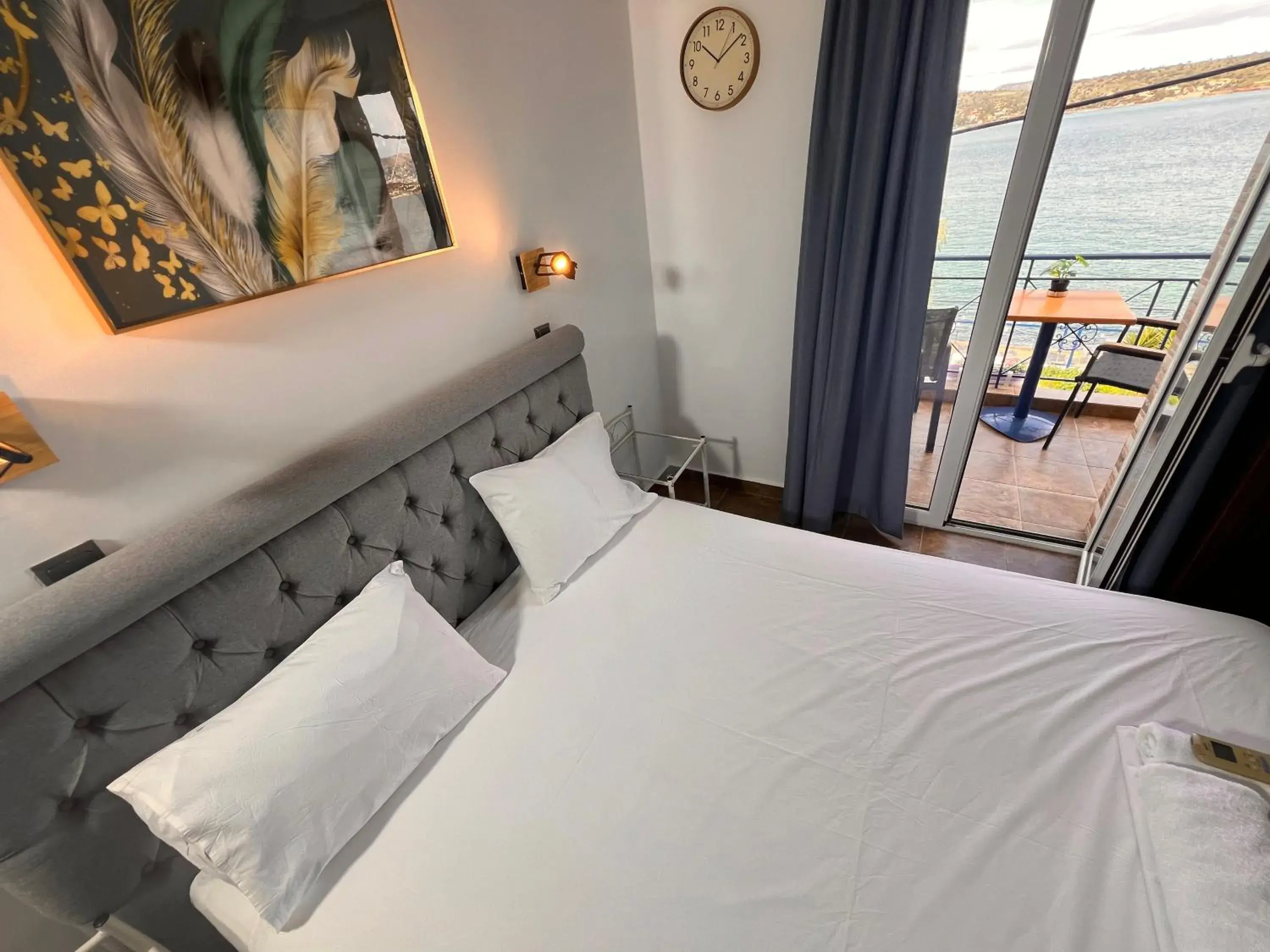 Junior Suite with Sea View in blue Hotel Junior Suite with Sea View in blue Hotel