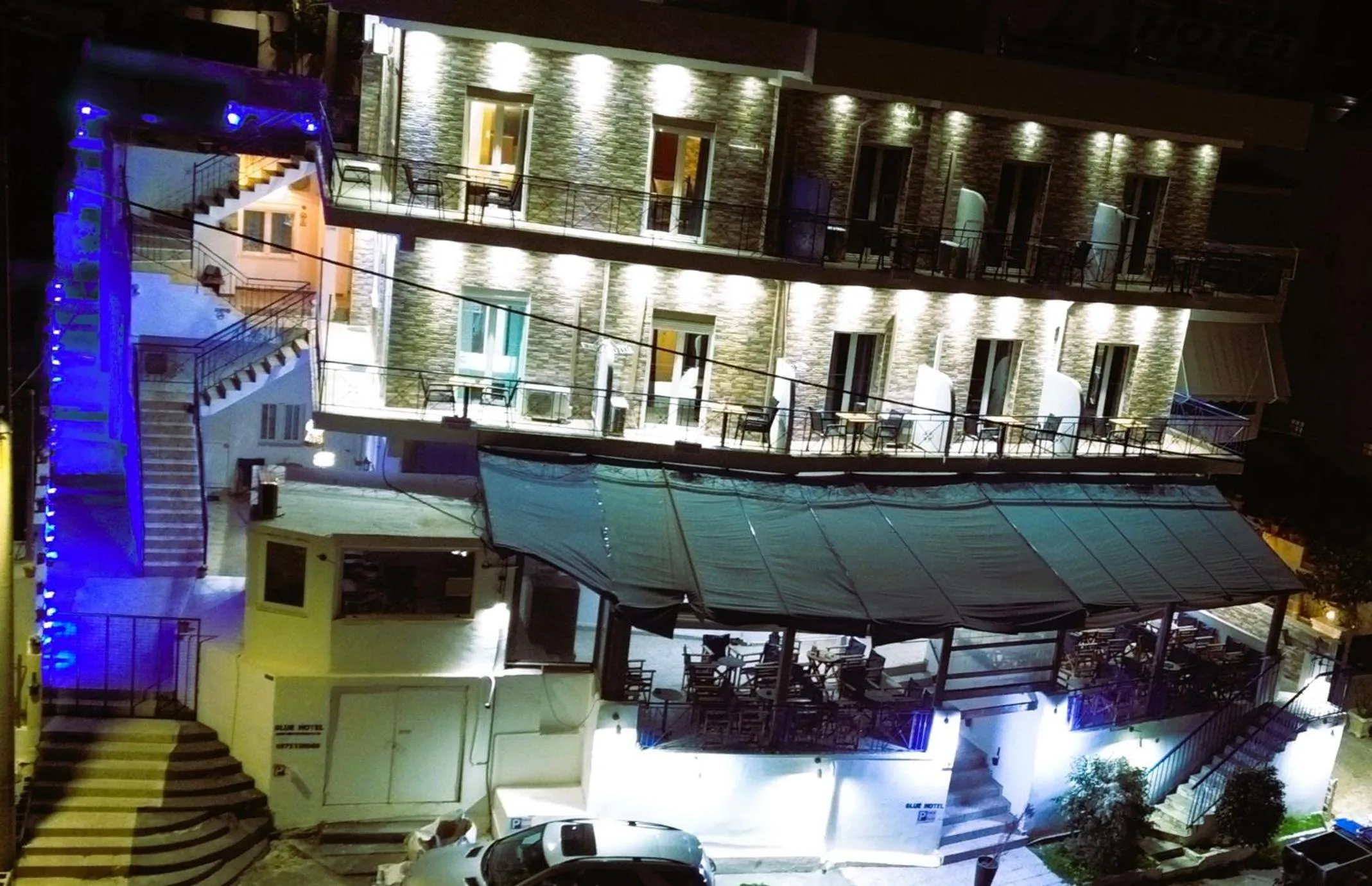 blue Hotel