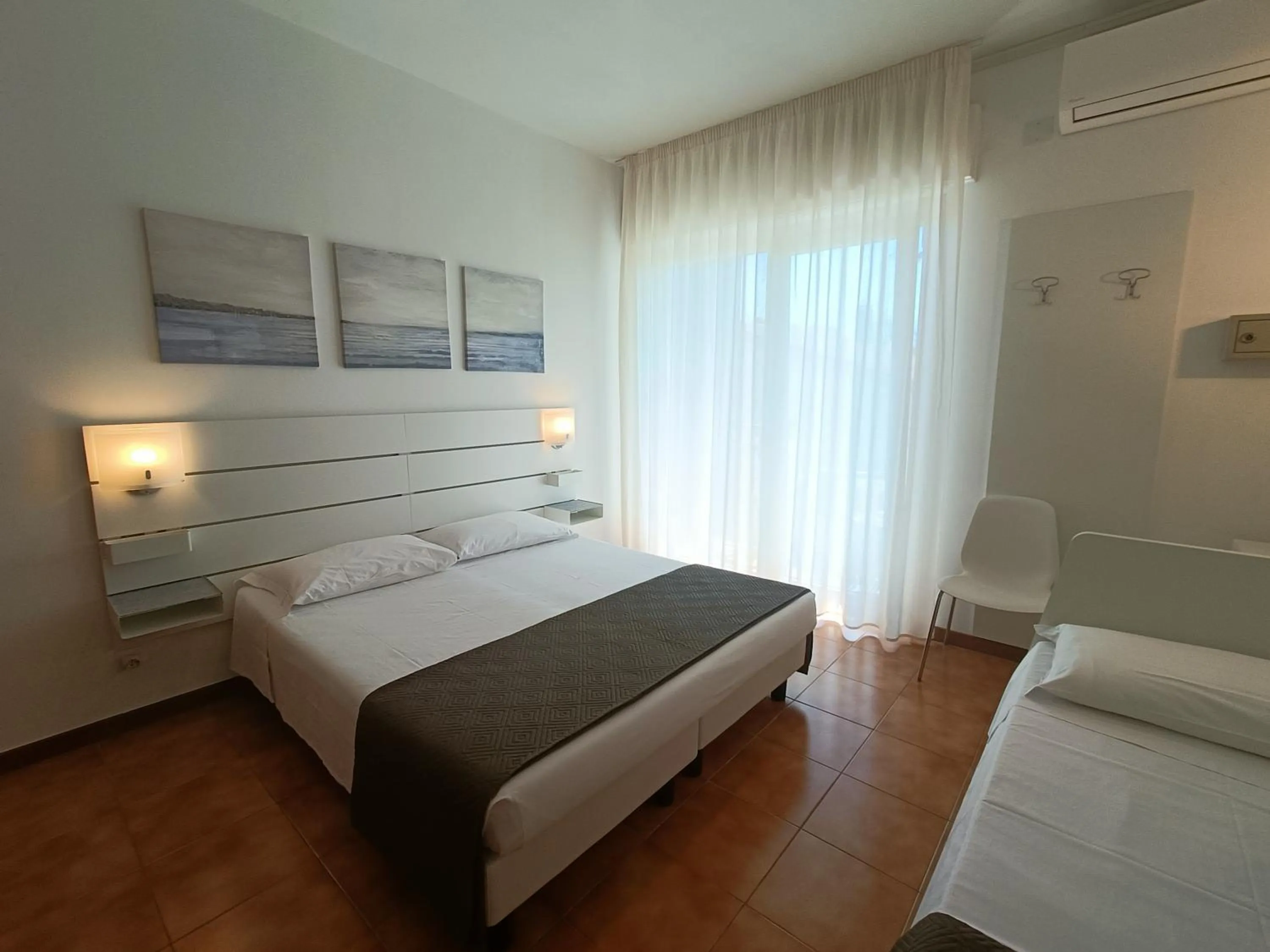 Bedroom, Bed in Hotel Merano