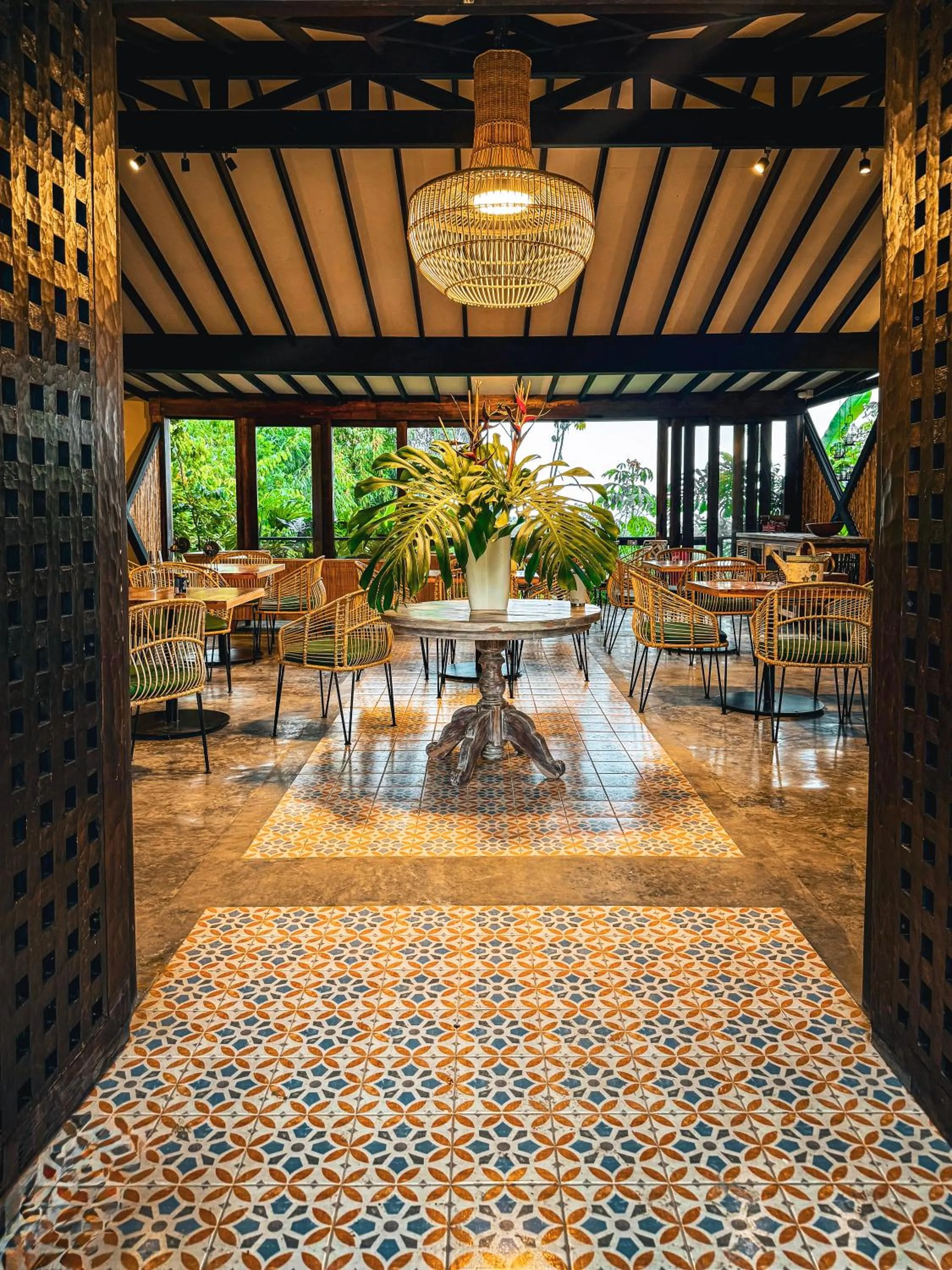 Restaurant/places to eat in Tukki Ecolodge Hotel