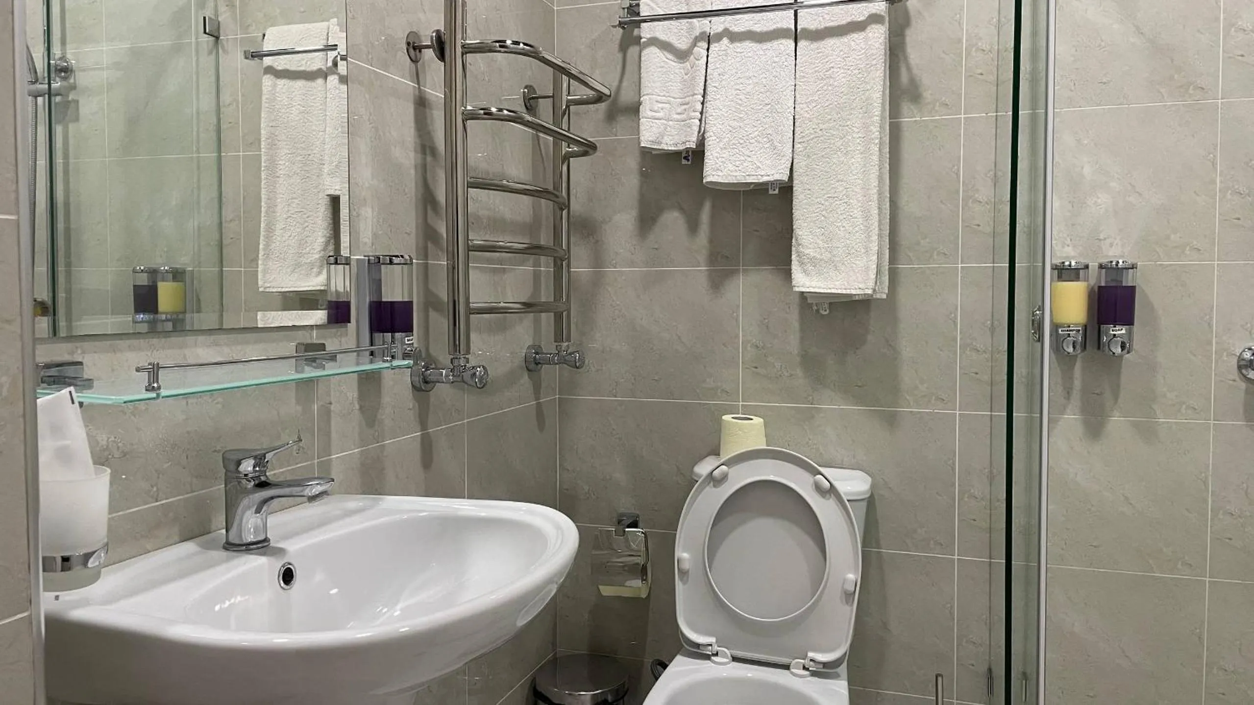 Standard Single Room in Ohu Palace Hotel