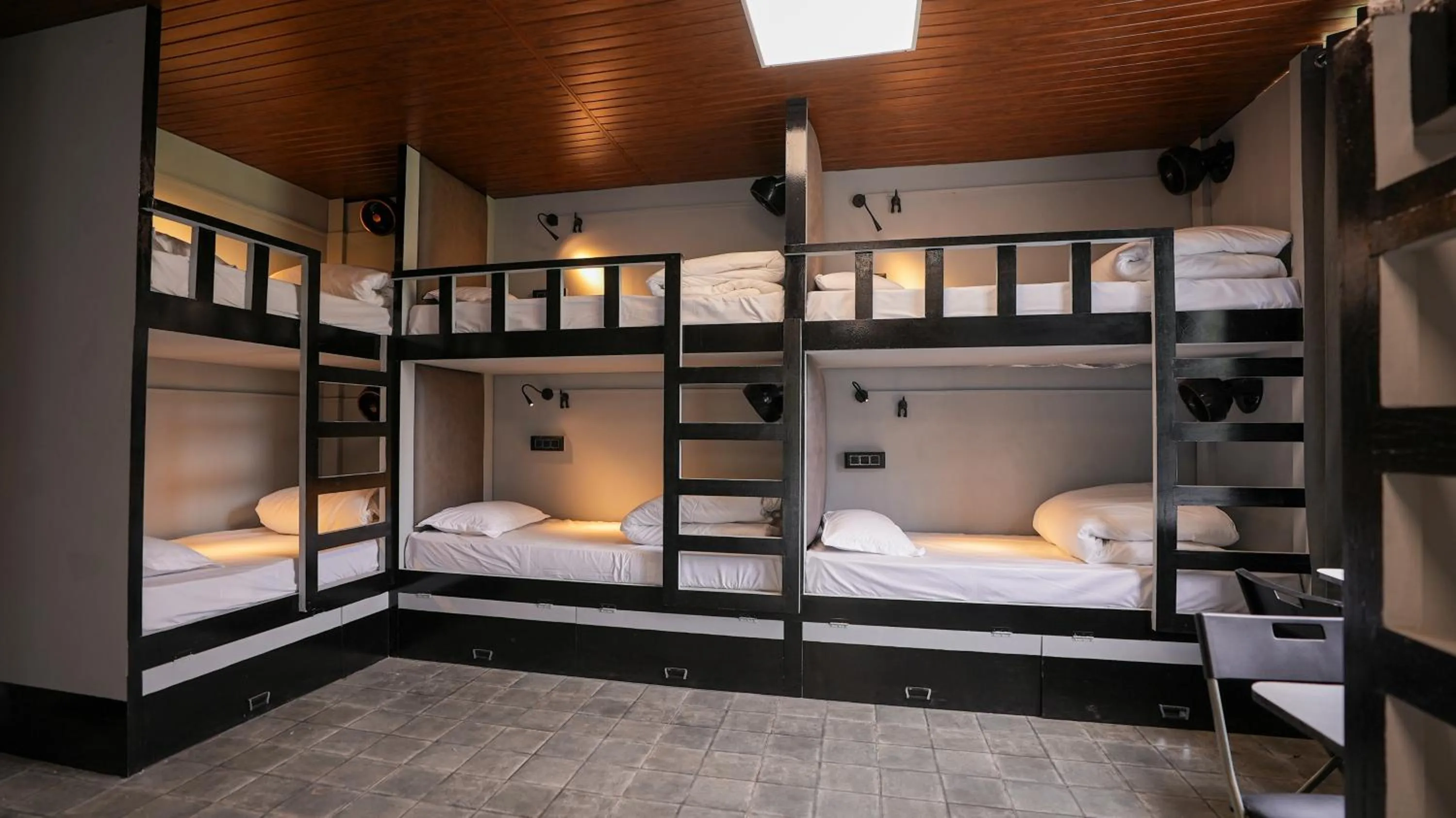 Bed in Sort By Stays, Kareri