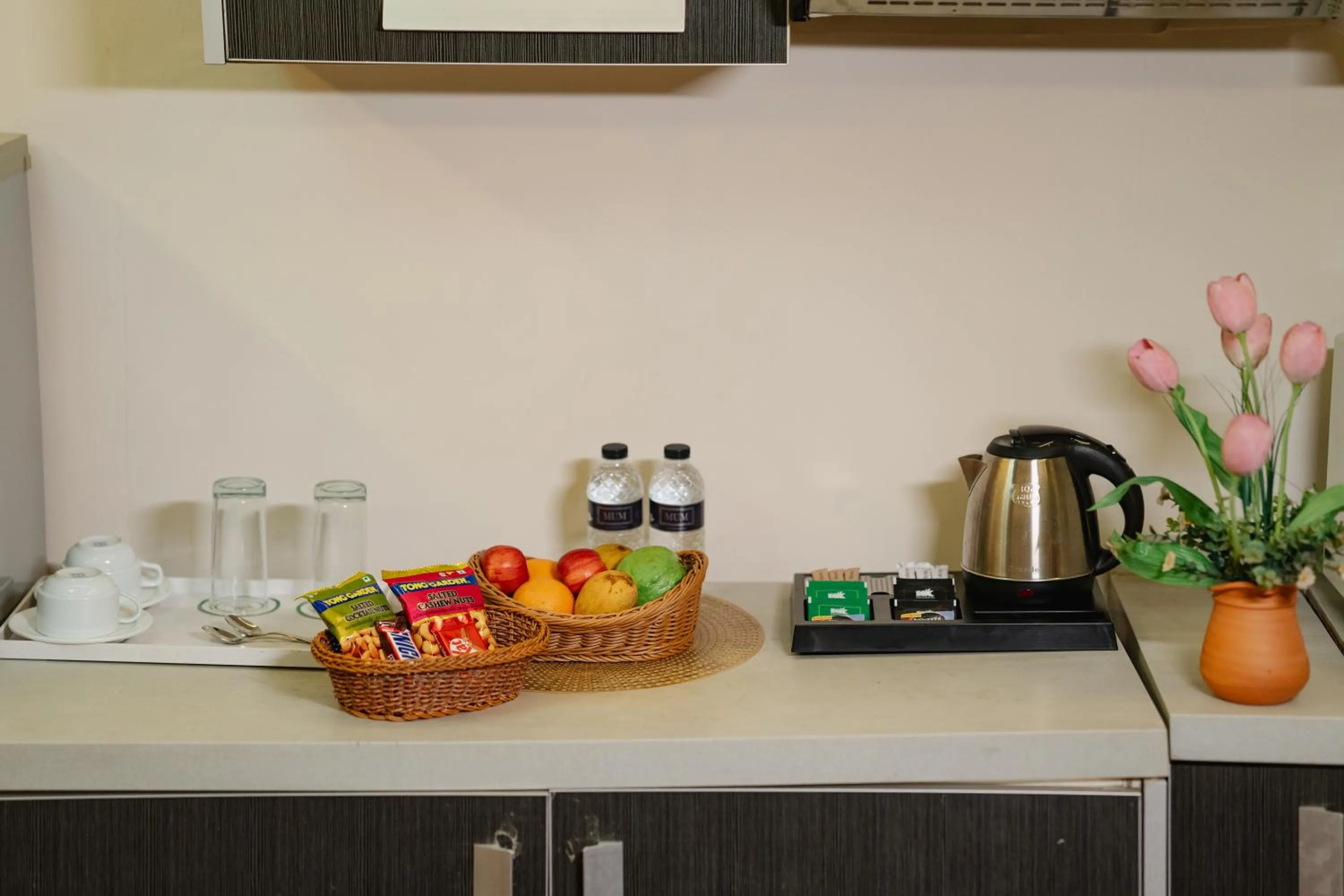 Restaurant/places to eat in Royal Residence Dhaka