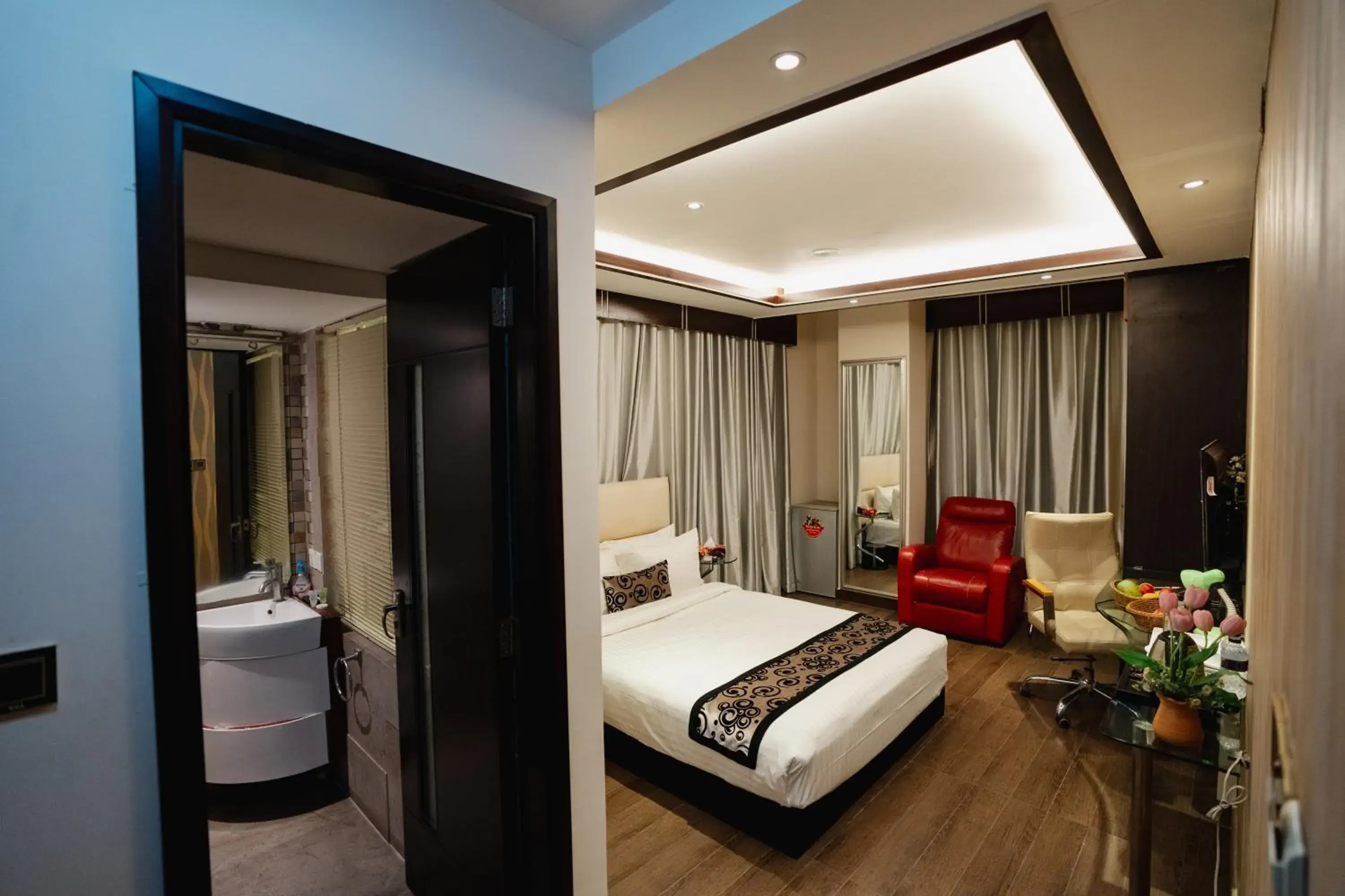 Bed in Royal Residence Dhaka Bed in Royal Residence Dhaka