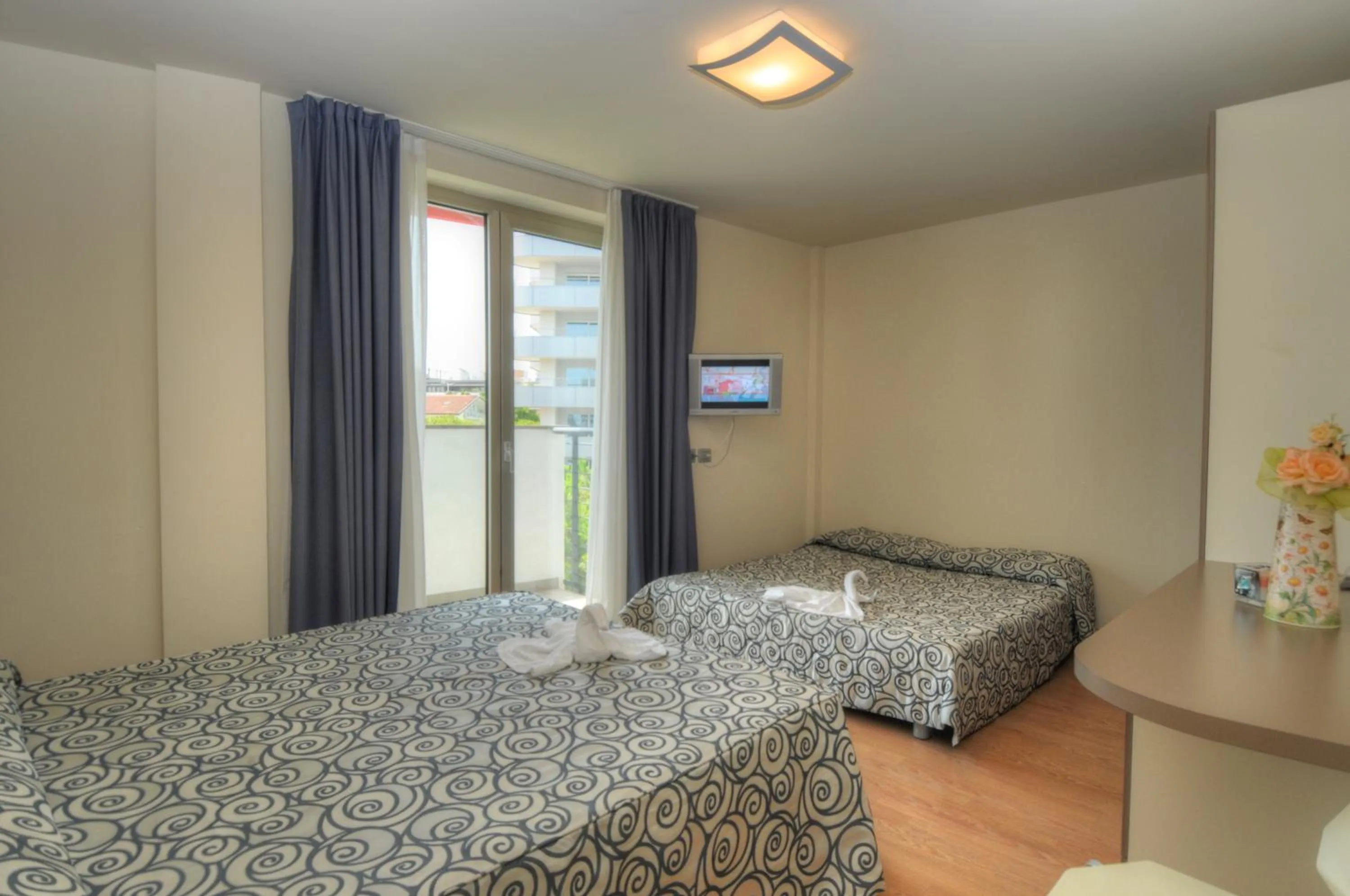 Day, Bed in Hotel Pasha