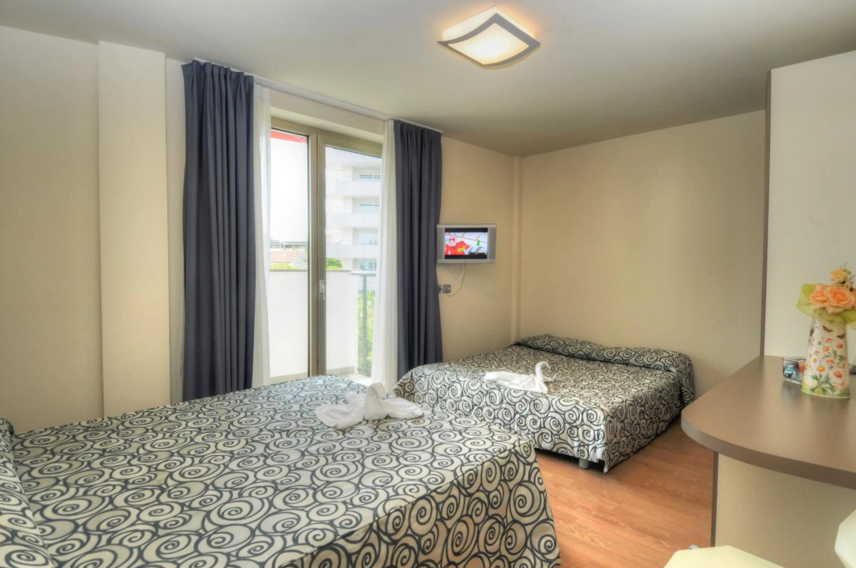 Day, Bed in Hotel Pasha